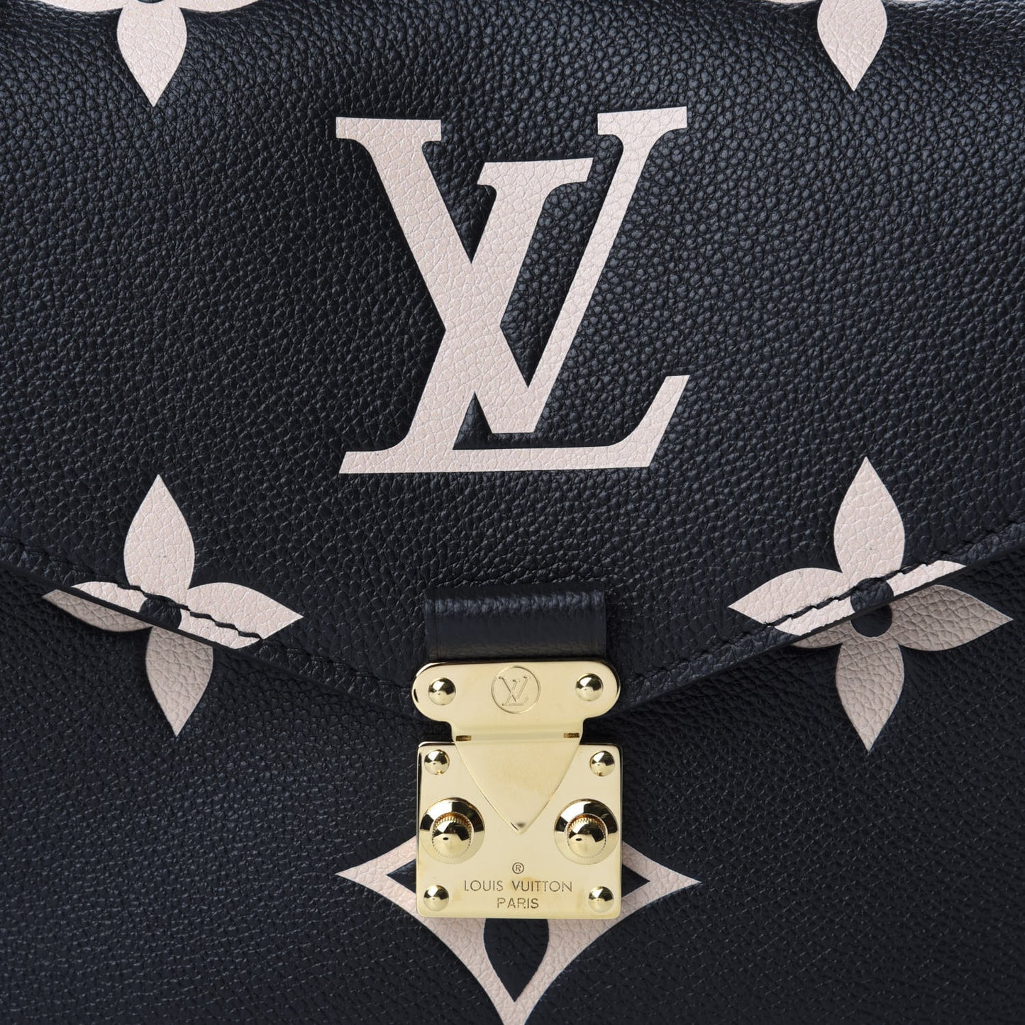 Empreinte Monogram Giant Pochette Metis Black Beige