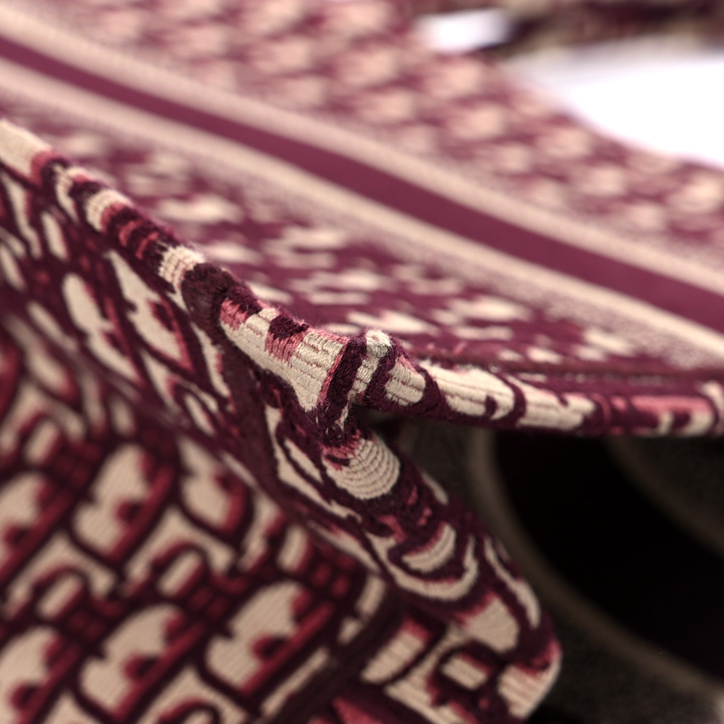 Oblique Medium Book Tote Burgundy Multicolor