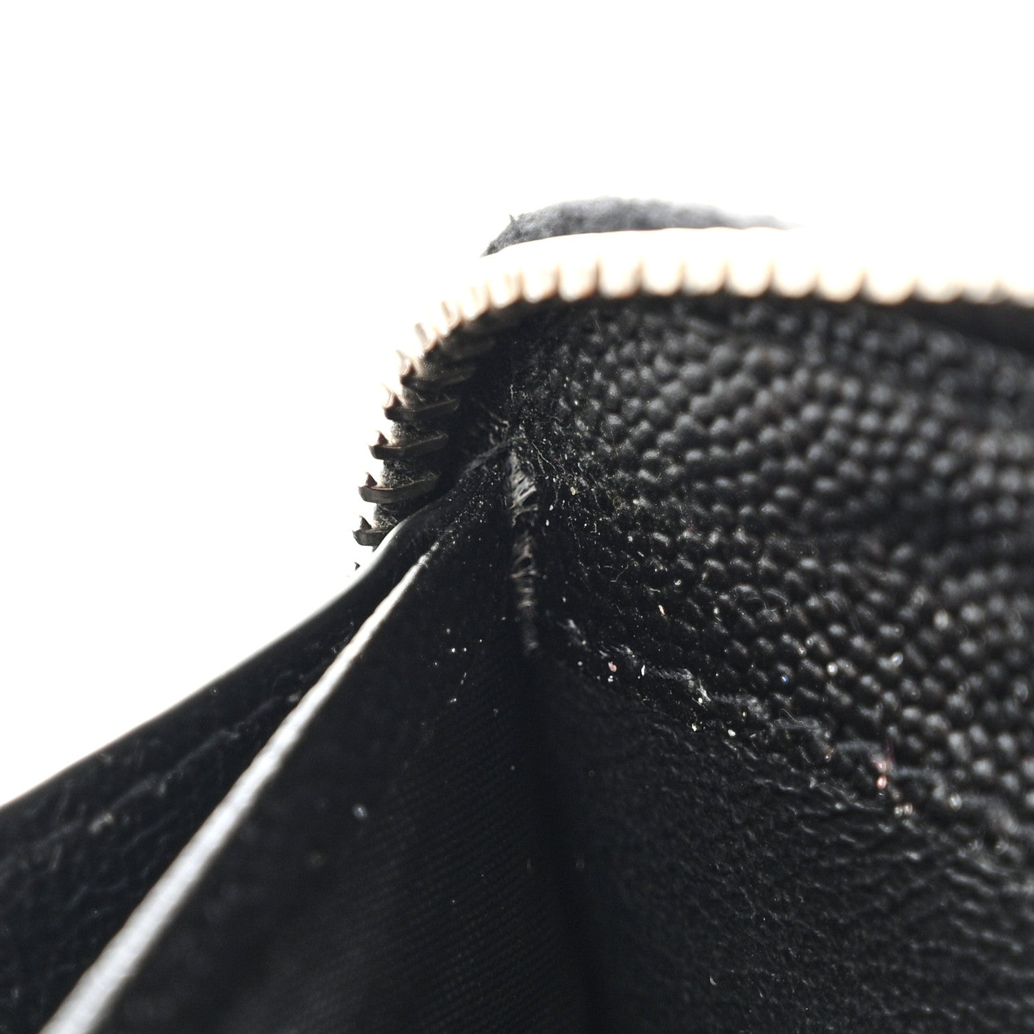 Saint Laurent Grain De Poudre Matelasse Chevron Monogram Zip Around Wallet Black 10 of 12