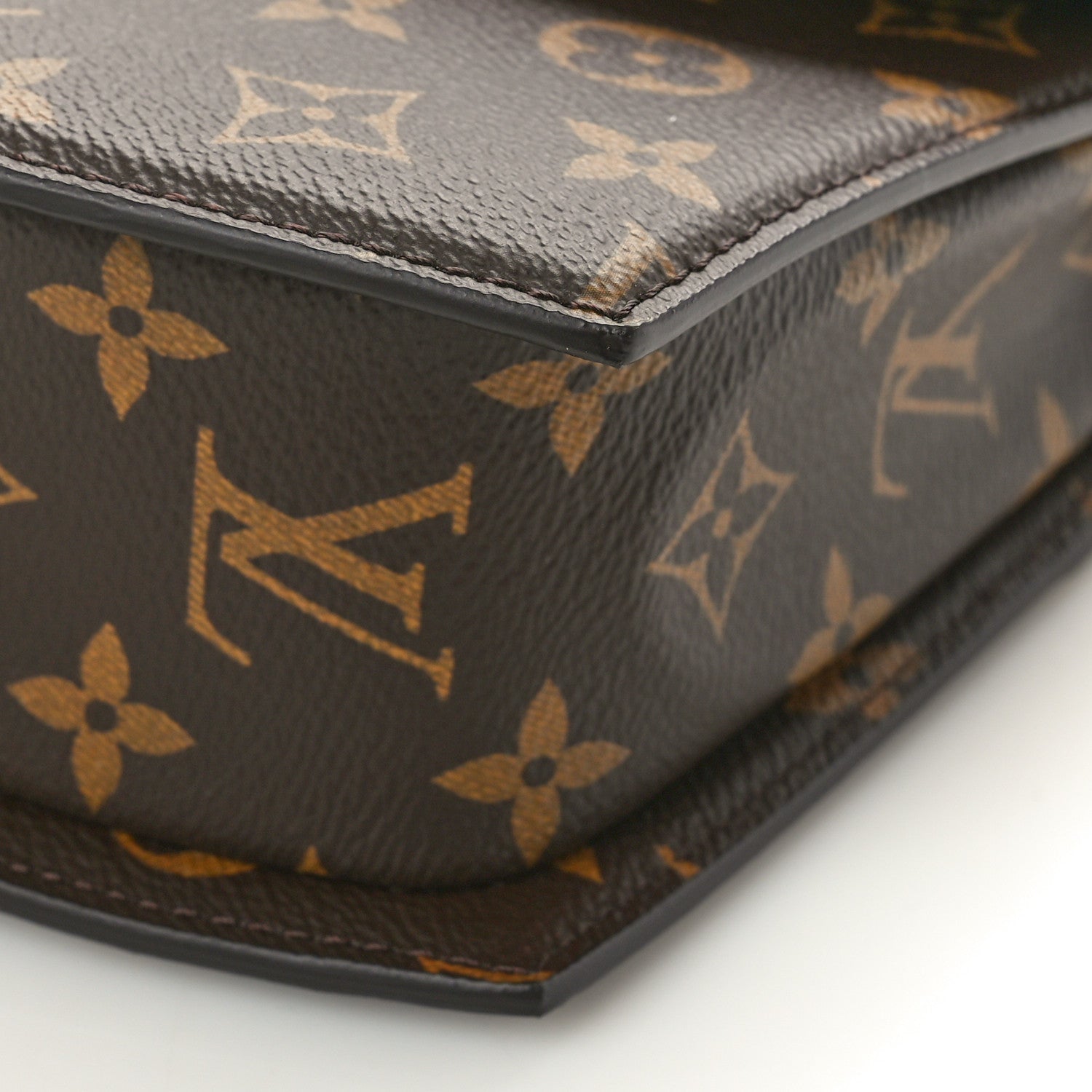 Louis Vuitton Reverse Monogram Tilsitt 9 of 9