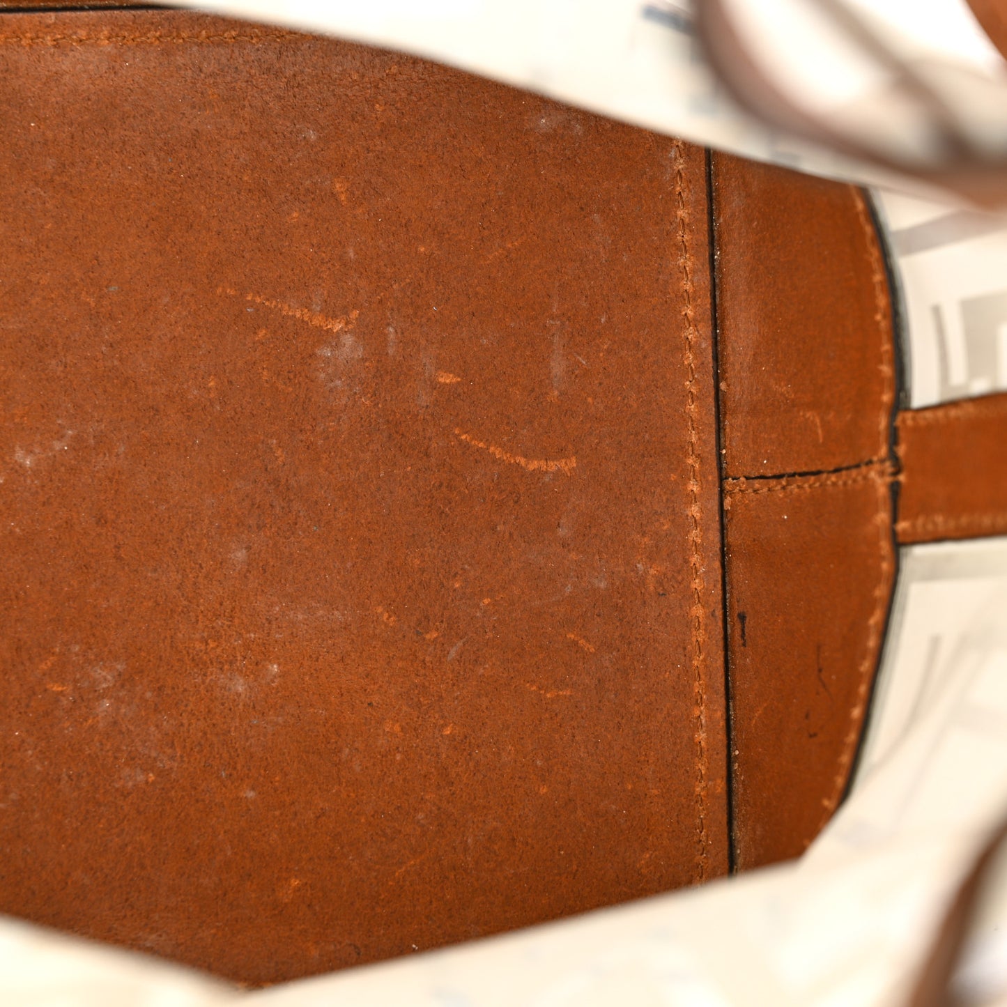 TPU FF Vitello Aura F is Fendi Grande Mon Tresor Bucket Bag White Cuoio