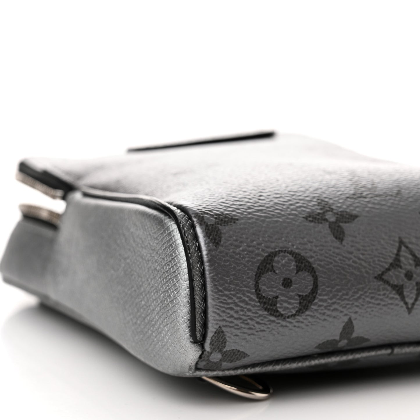 Taigarama Outdoor Slingbag Gunmetal Silver