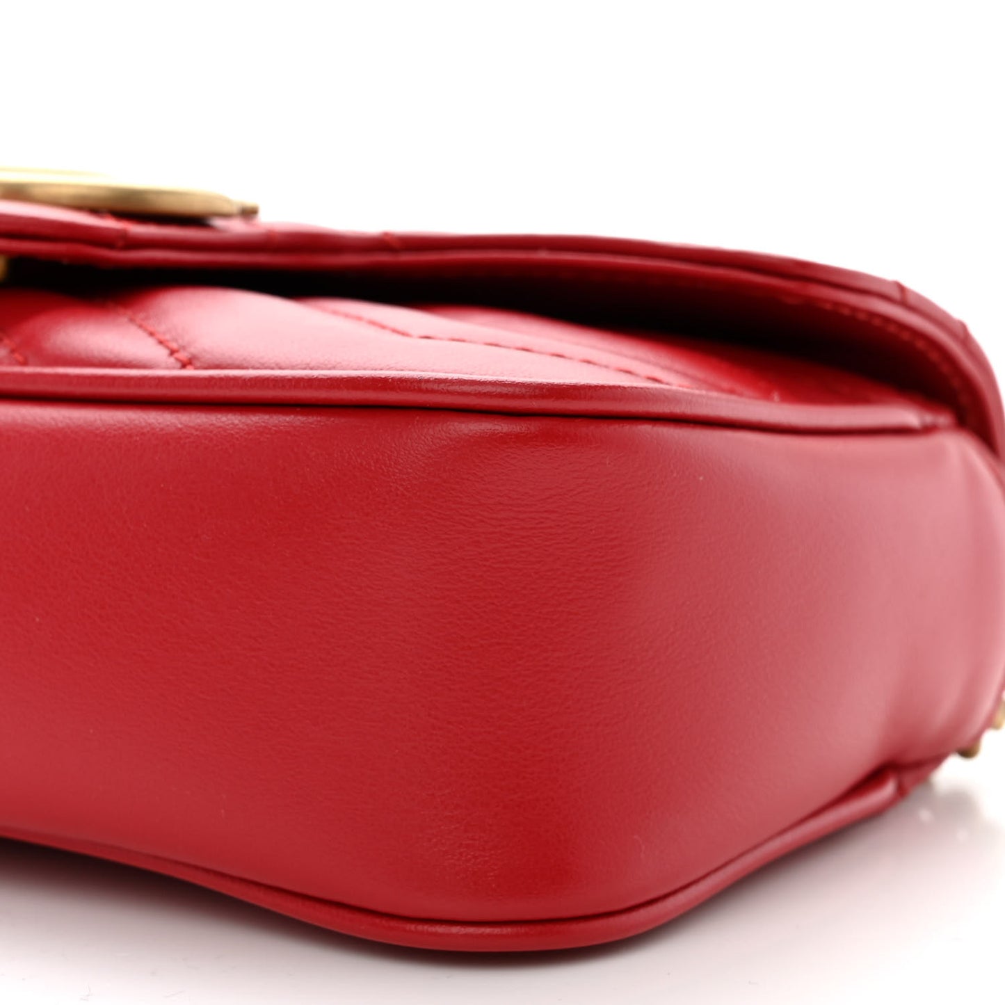 Calfskin Matelasse Super Mini GG Marmont Shoulder Bag Hibiscus Red