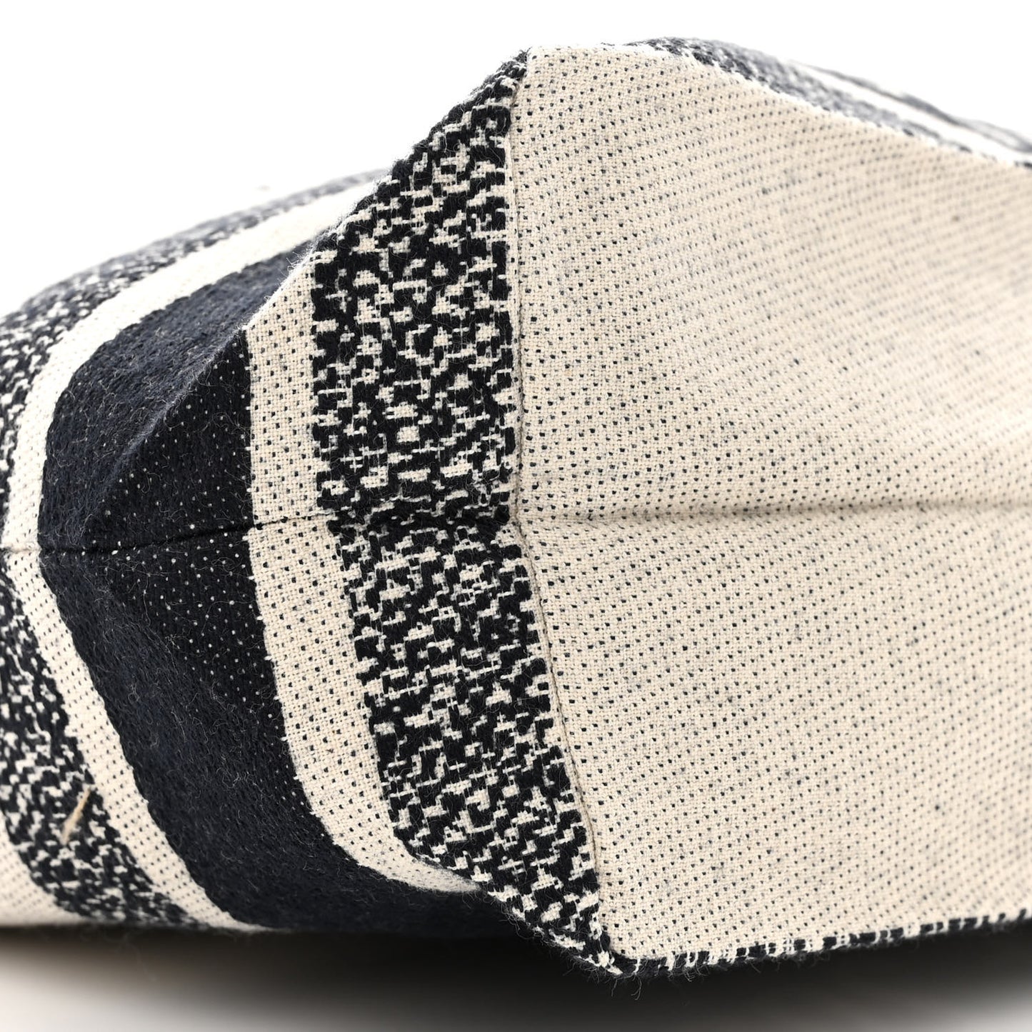 Canvas Print Cruise Tote Black White