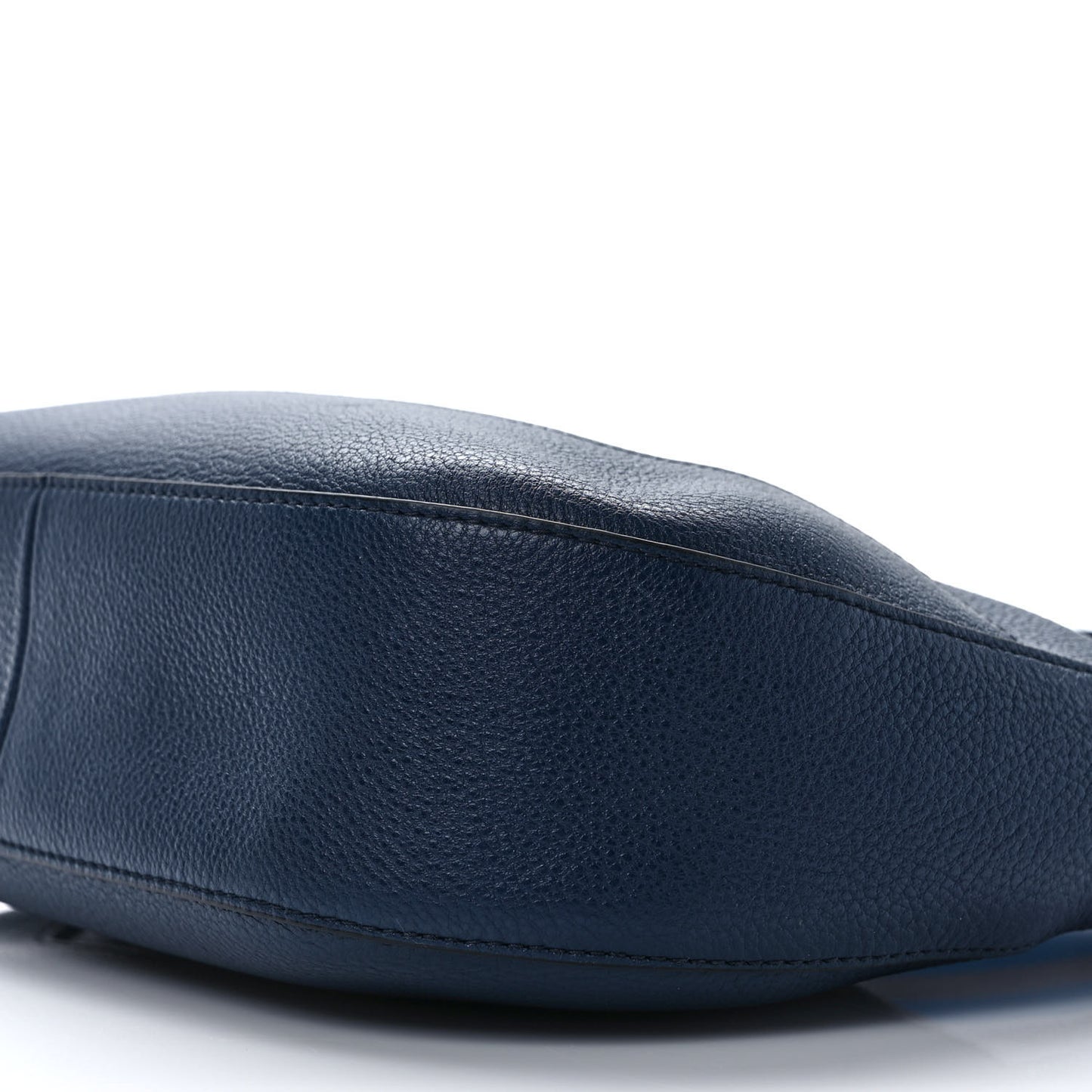 Vitello Phenix Zippered Messenger Hobo Baltico