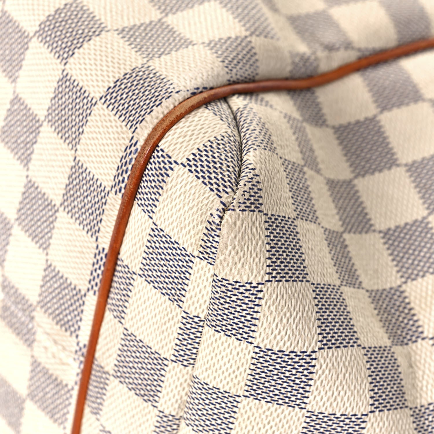 Louis Vuitton Damier Azur Totally MM 11 of 19