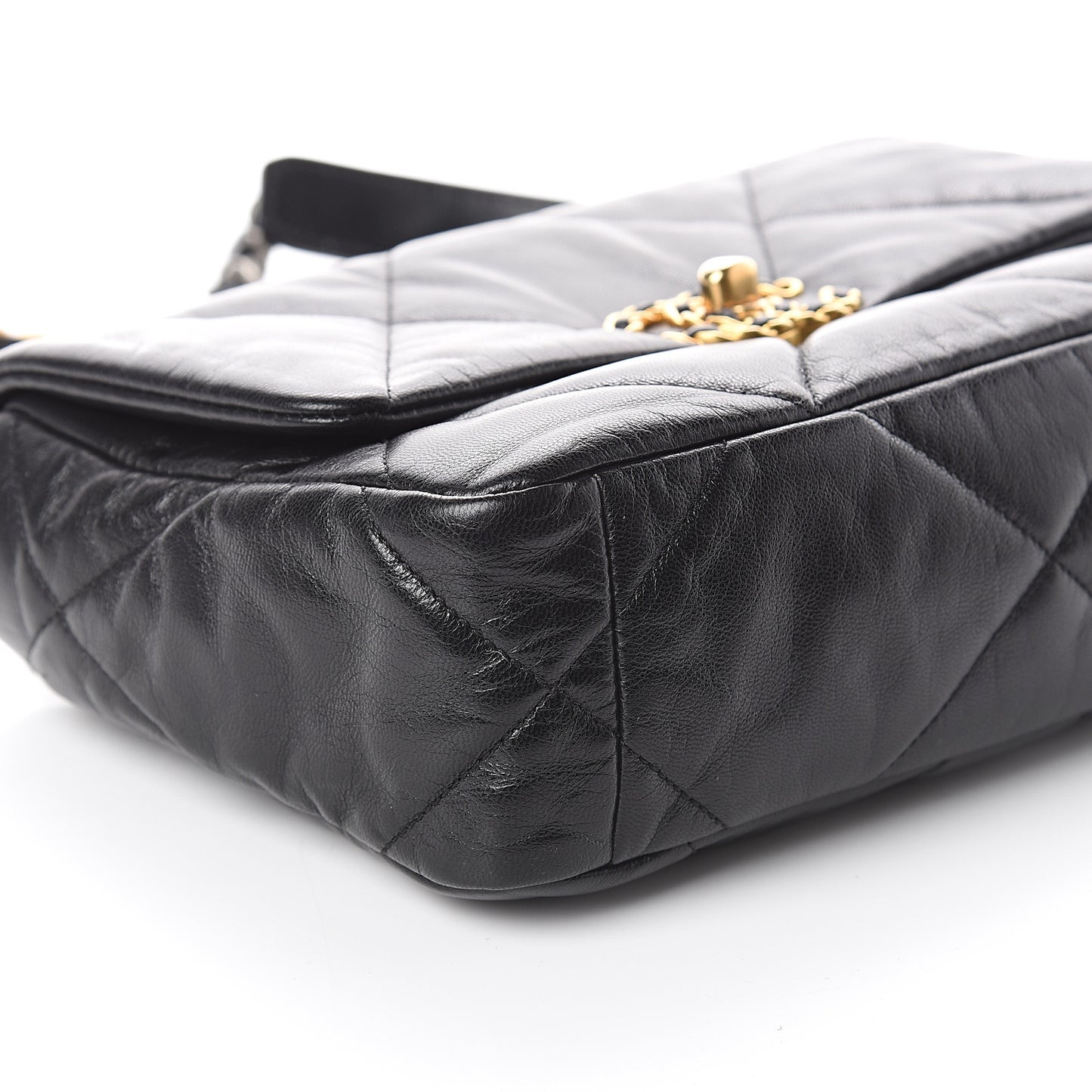 Lambskin Quilted Medium 19 Flap Black