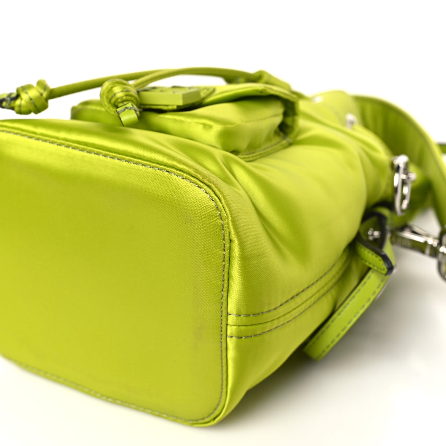 Nylon Ninfa Vitello King Cuoio Mini Mon Tresor Bucket Bag Wasabi