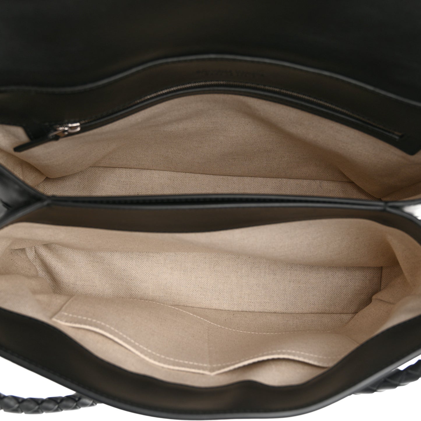 Calfskin Intrecciato Medium Andiamo Messenger Bag Black