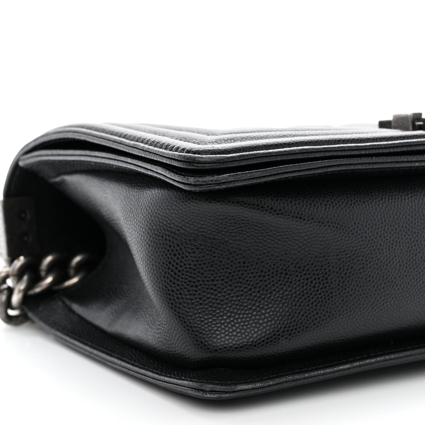 Caviar Quilted Medium Boy Flap Black