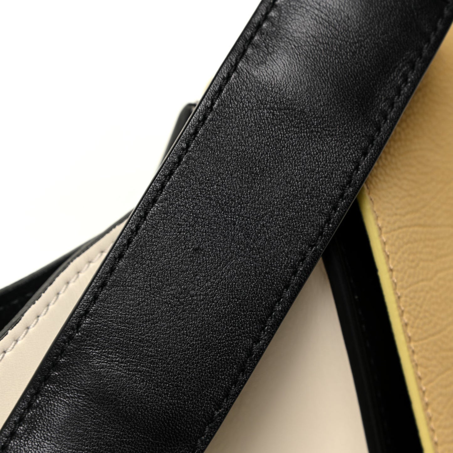 Velluto Calfskin Medium Tri-Color Trapeze