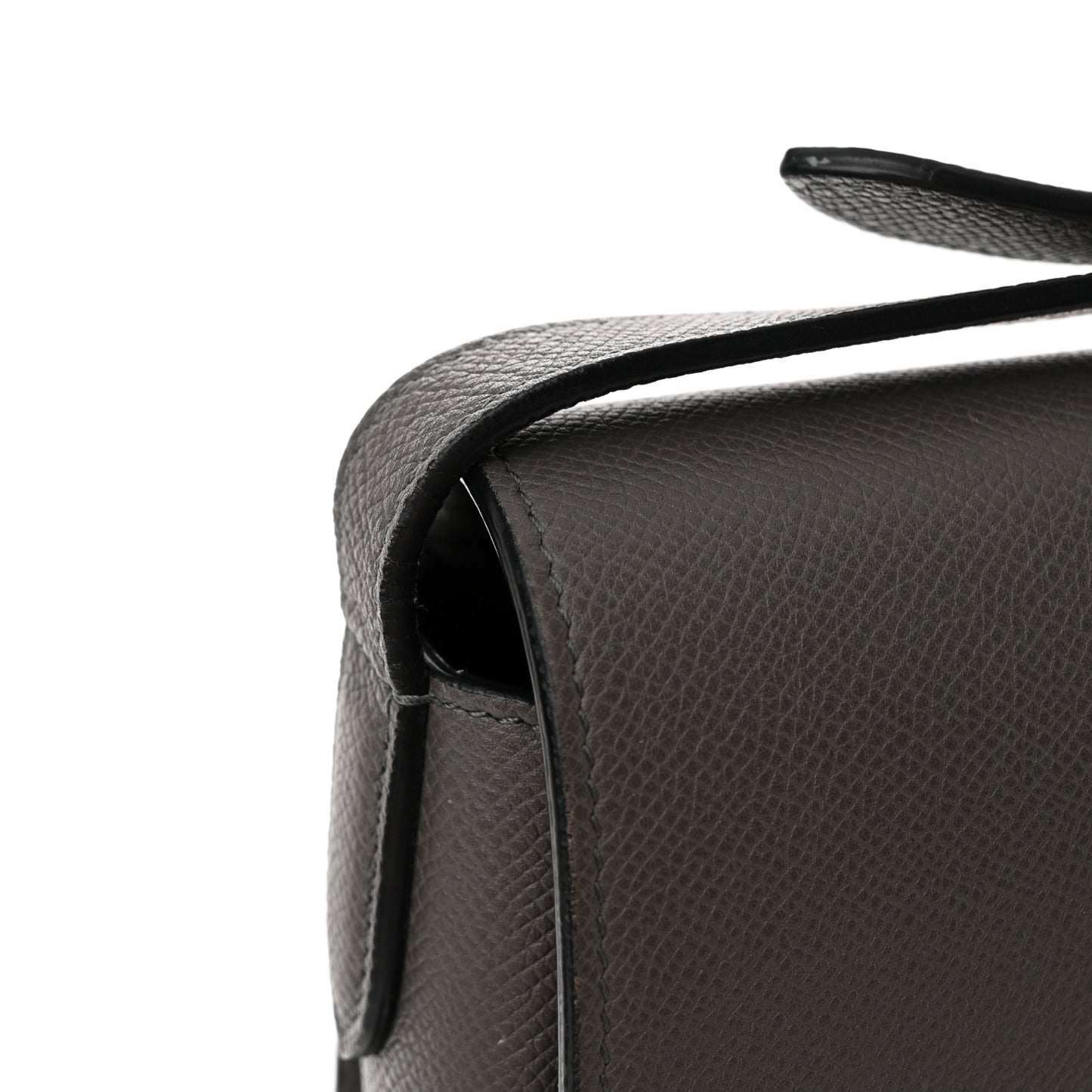 Grained Calfskin Medium Trotteur Grey