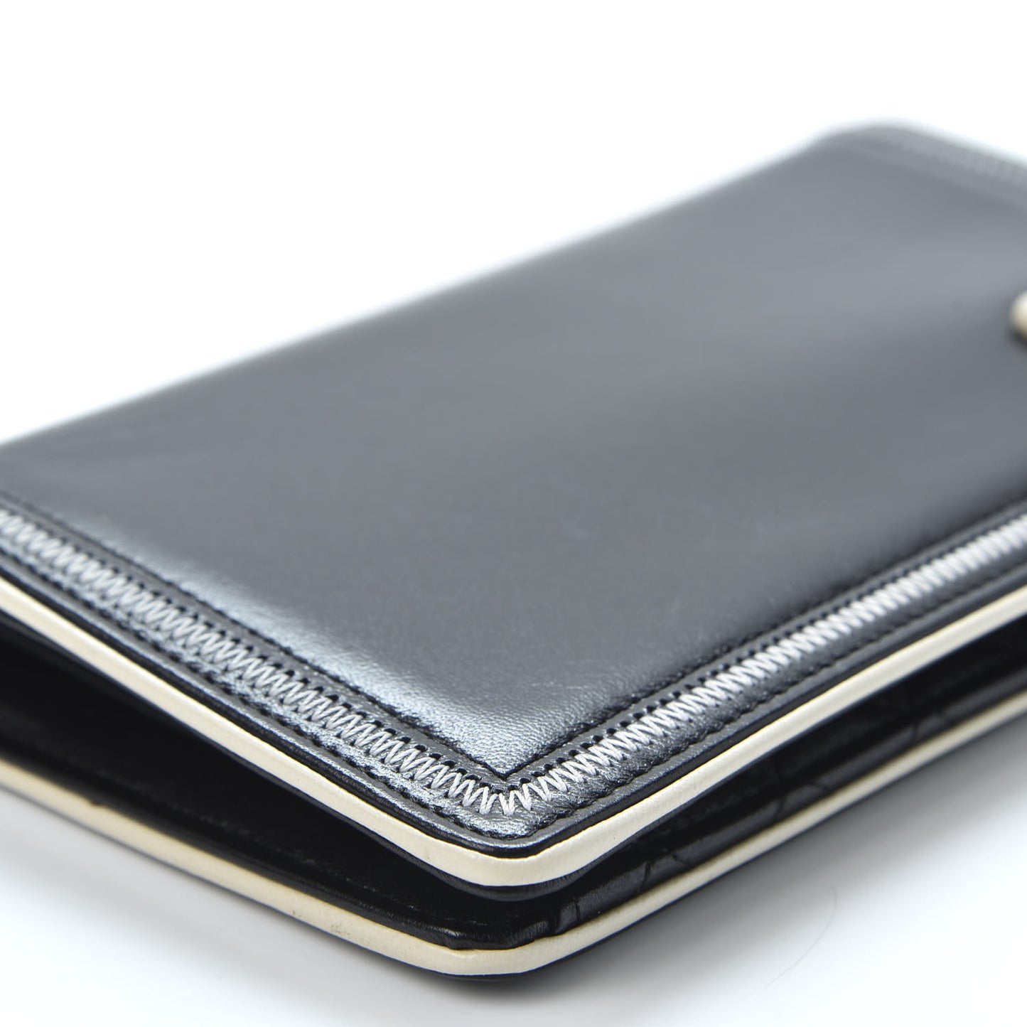 Lambskin Mademoiselle Yen Wallet Black