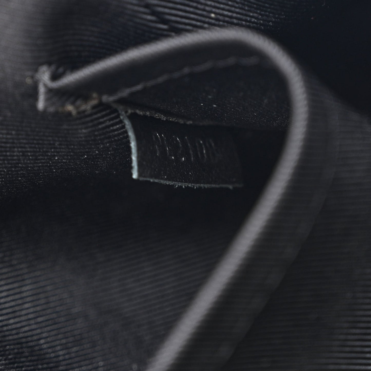 Monogram Eclipse Glaze Messenger PM