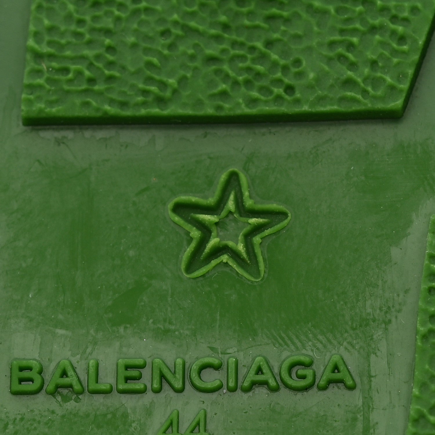 Balenciaga Calfskin Neoprene Mesh Suede Mens Race Runner Sneakers 44 White Green 8 of 9