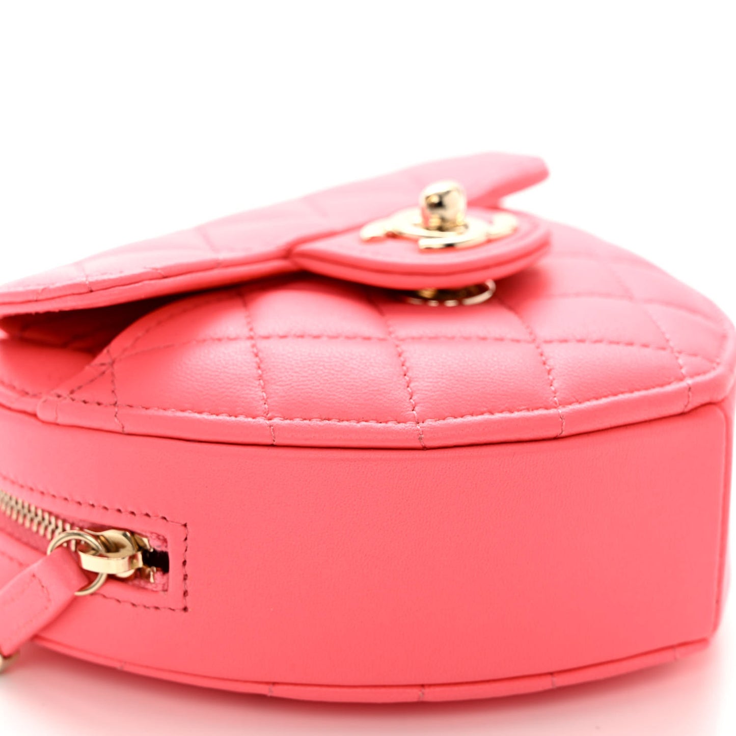 Lambskin Quilted CC In Love Heart Clutch With Chain Pink