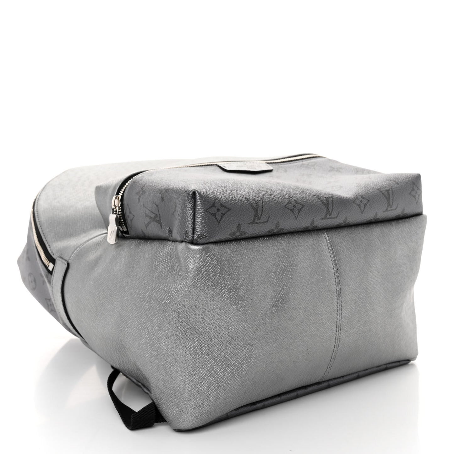 Monogram Taiga Discovery Backpack PM Silver