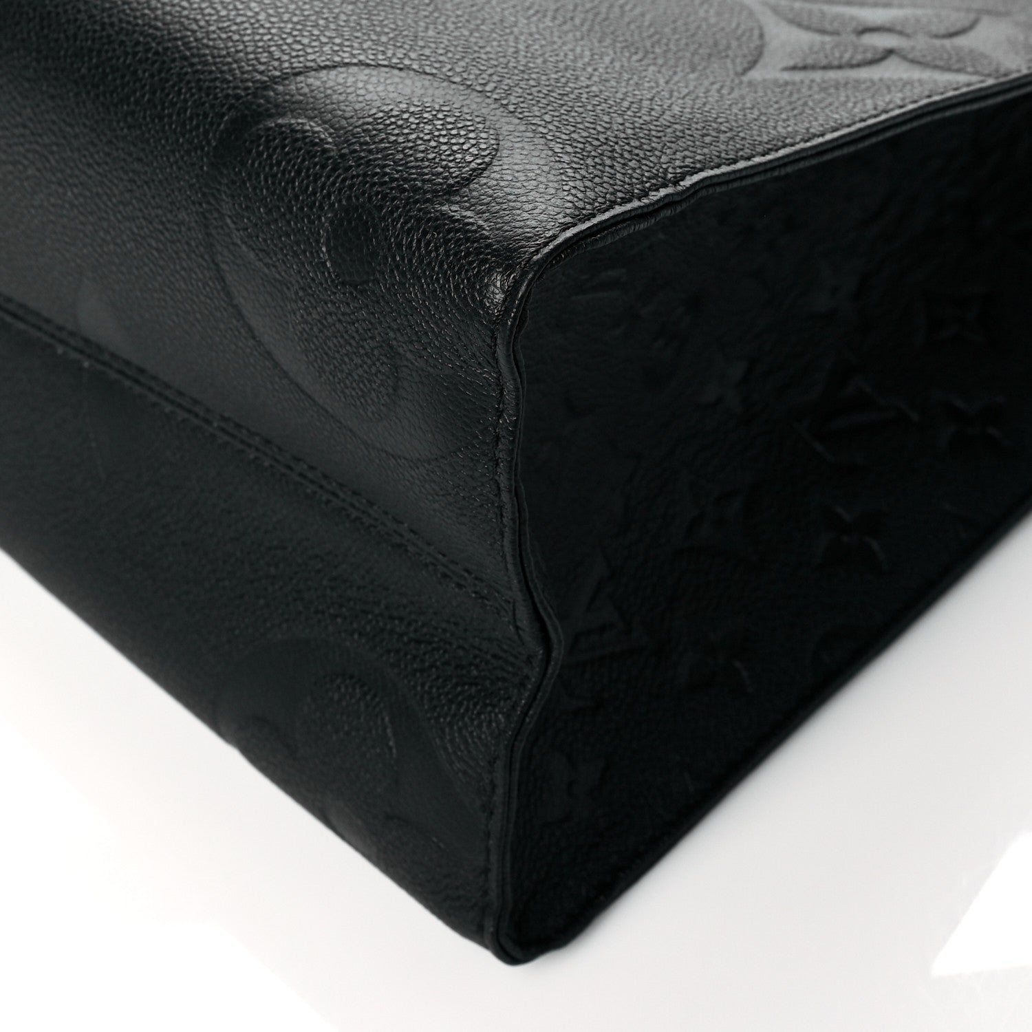 Louis Vuitton Empreinte Monogram Giant Onthego MM Black 9 of 9