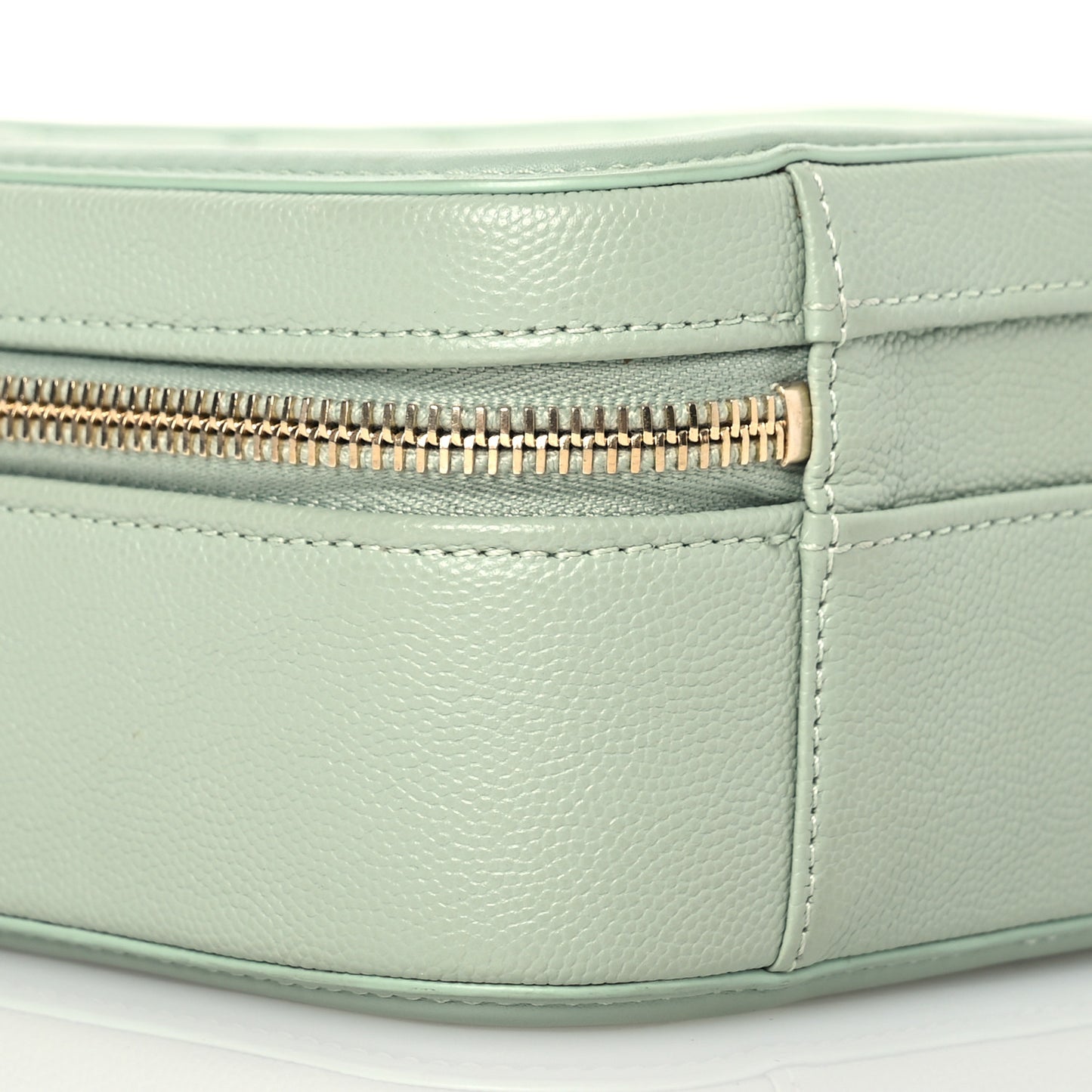 Caviar Quilted Medium CC Filigree Vanity Case Mint