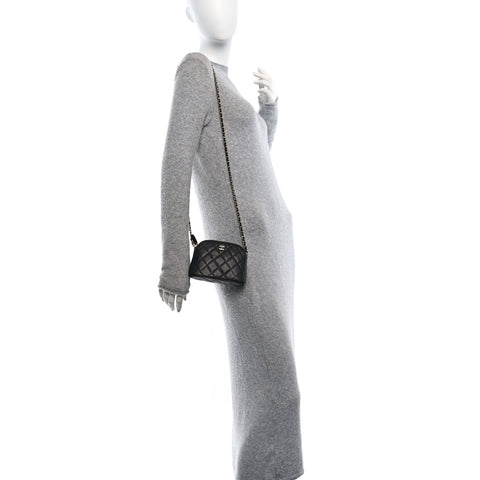 Caviar Quilted Classic Clutch With Chain Black