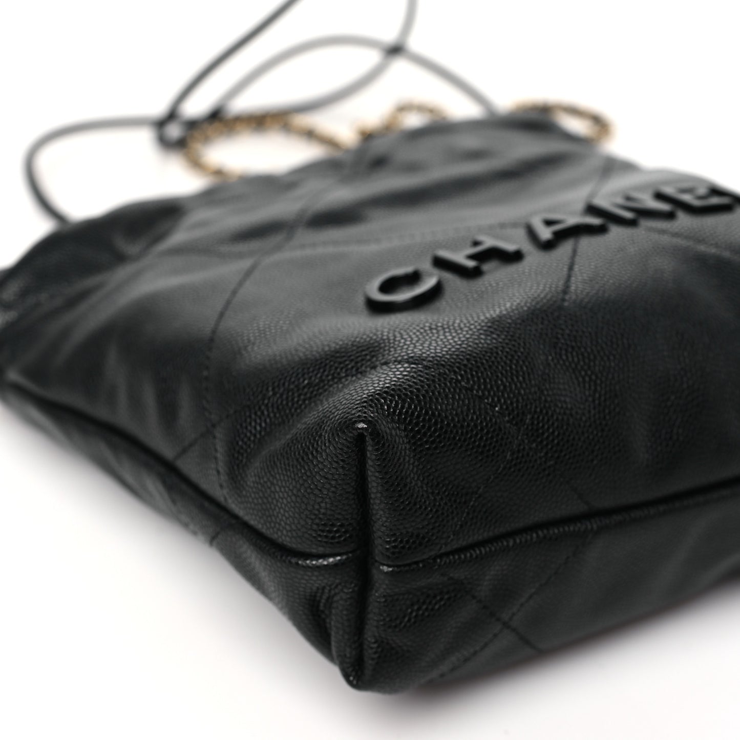Shiny Caviar Quilted Monochrome Mini Chanel 22 Black