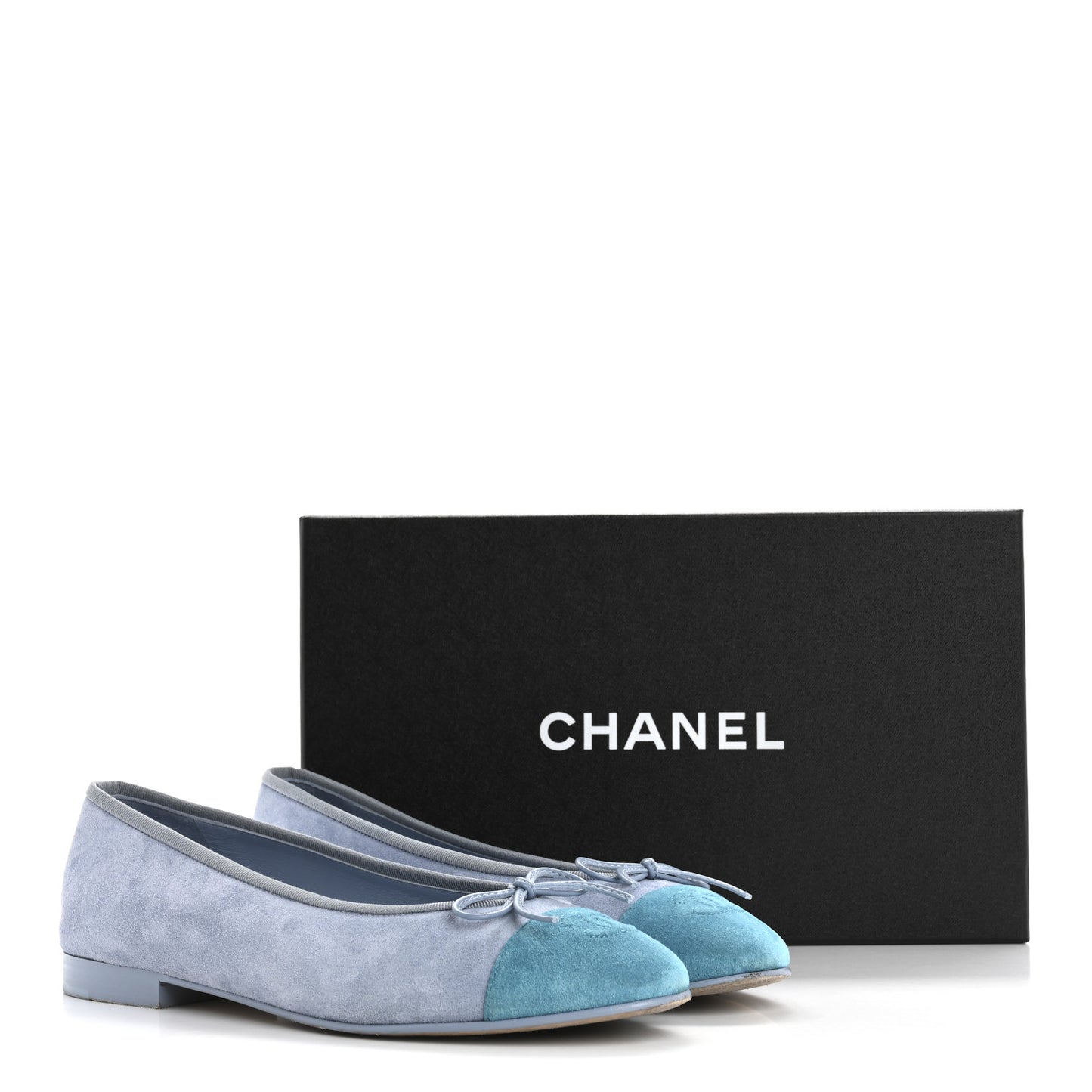 Suede Calfskin Cap Toe CC Ballerina Flats 39.5 Light Blue Turquoise