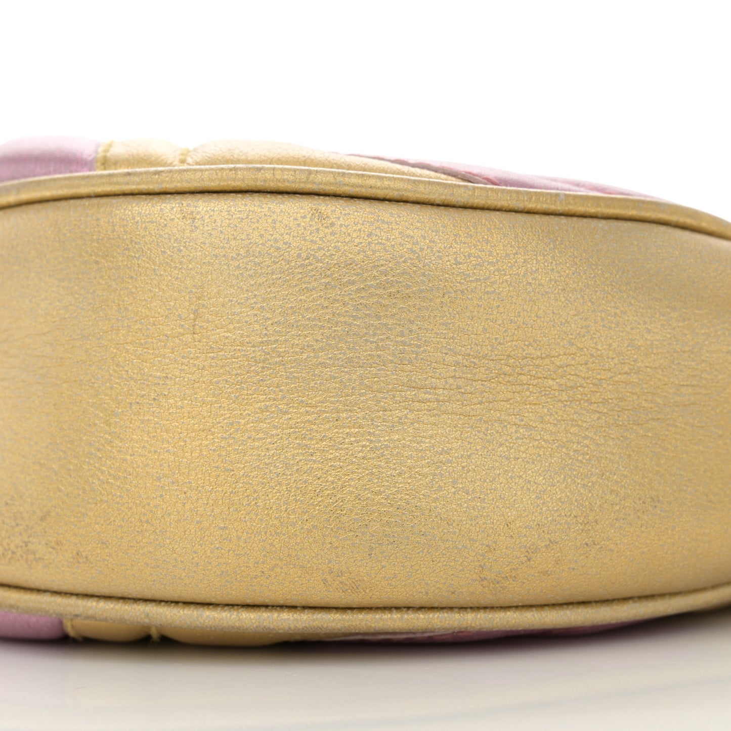 Metallic Nappa Matelasse Heart Mini GG Marmont Round Shoulder Bag Oro Vecchio Rosa