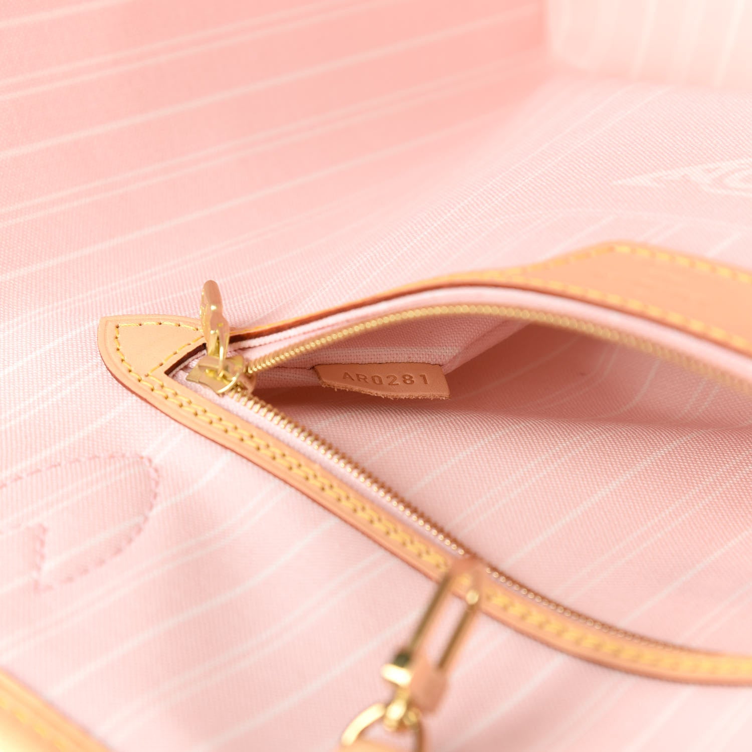 Louis Vuitton Monogram Giant By The Pool Neverfull MM Light Pink 9 of 10