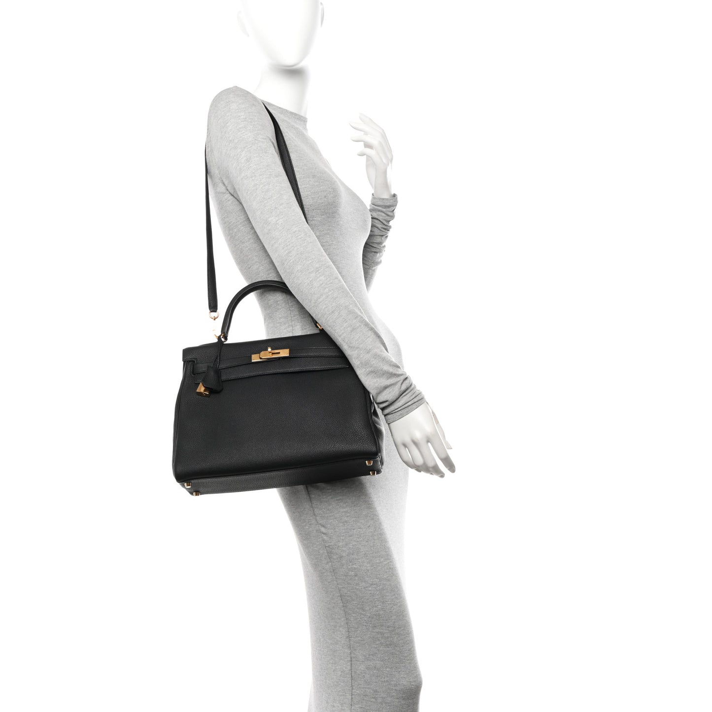 Togo Kelly Retourne 32 Black
