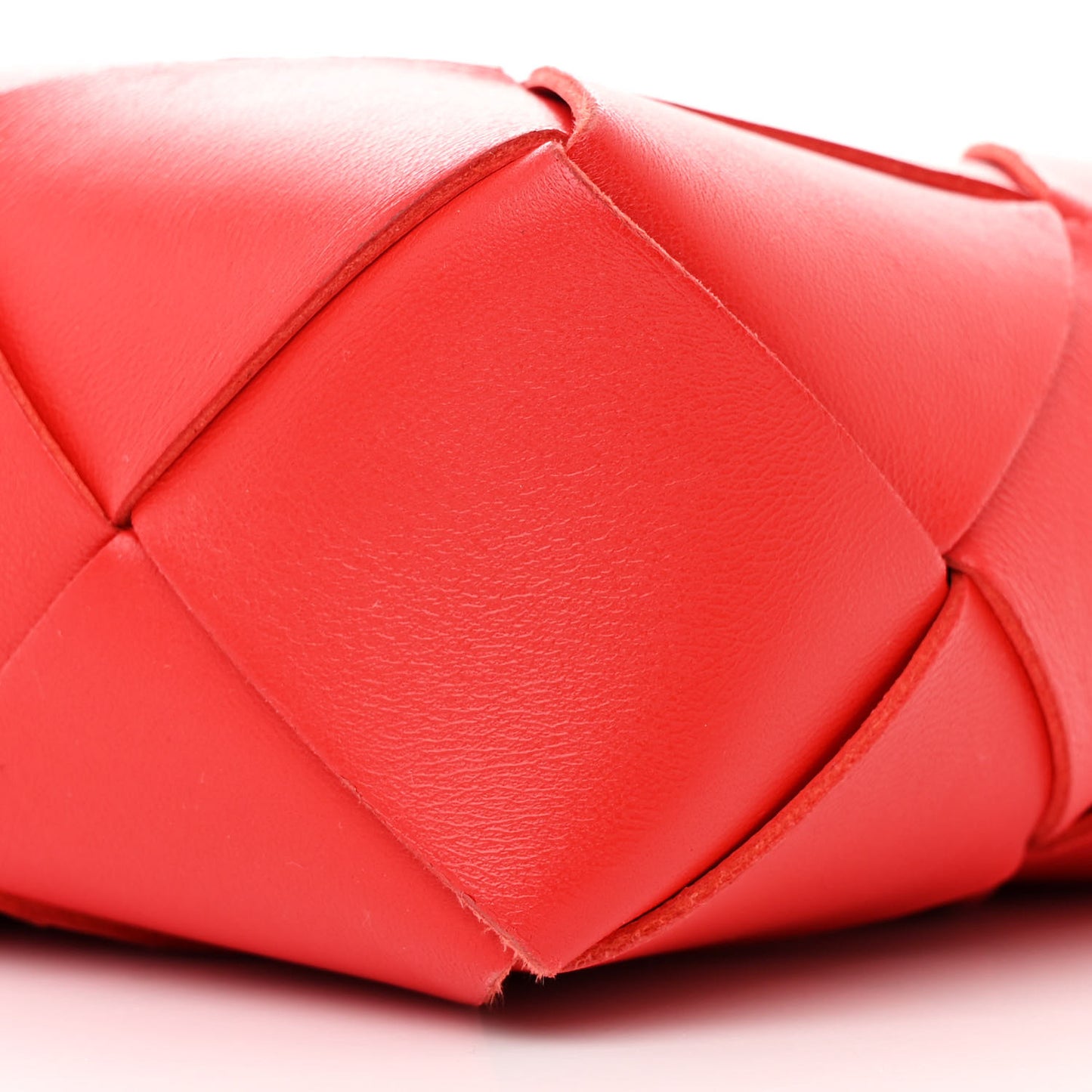 Lambskin Maxi Intrecciato Small Cassette Camera Bag Bright Red