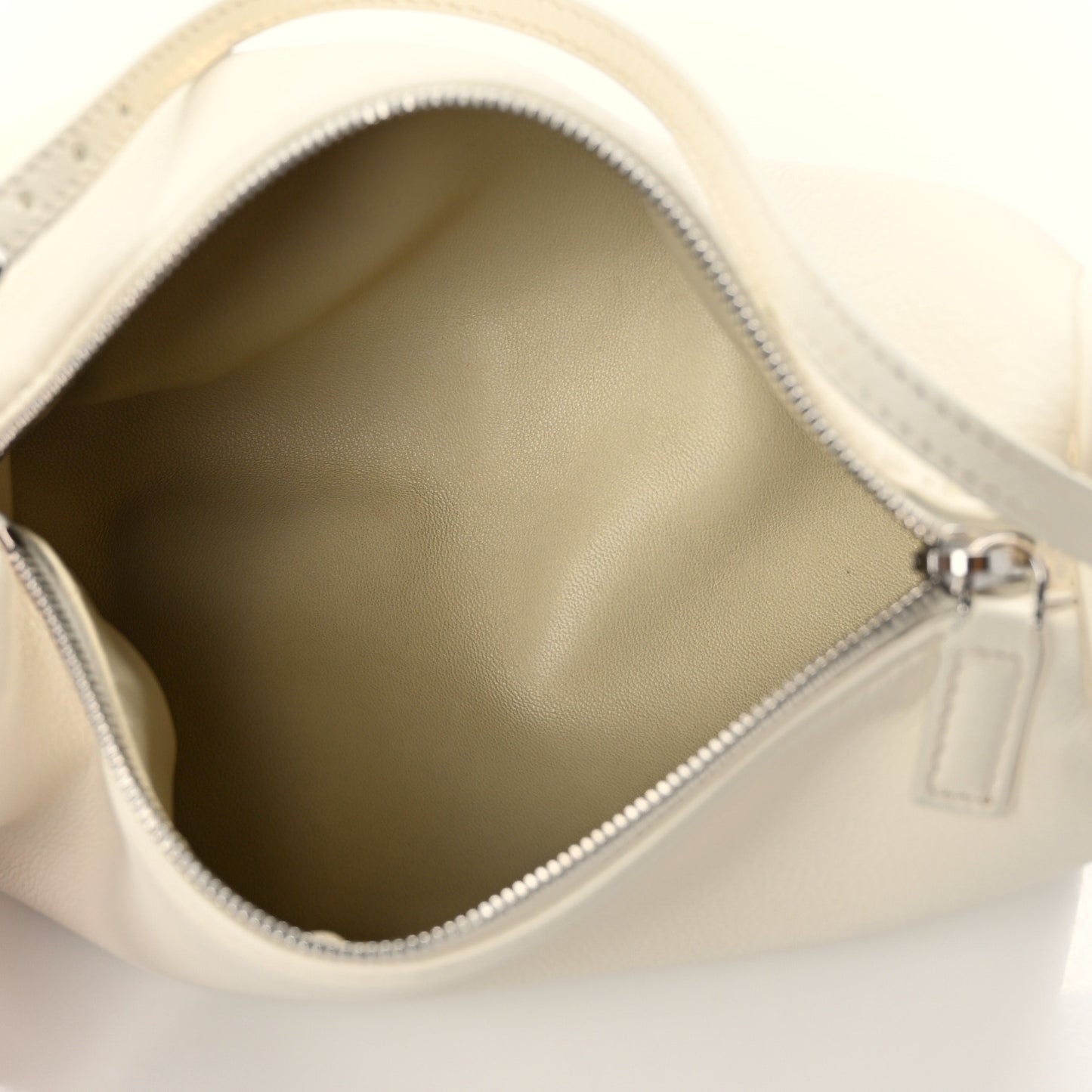 Grained Calfskin 90's Bag Ivory