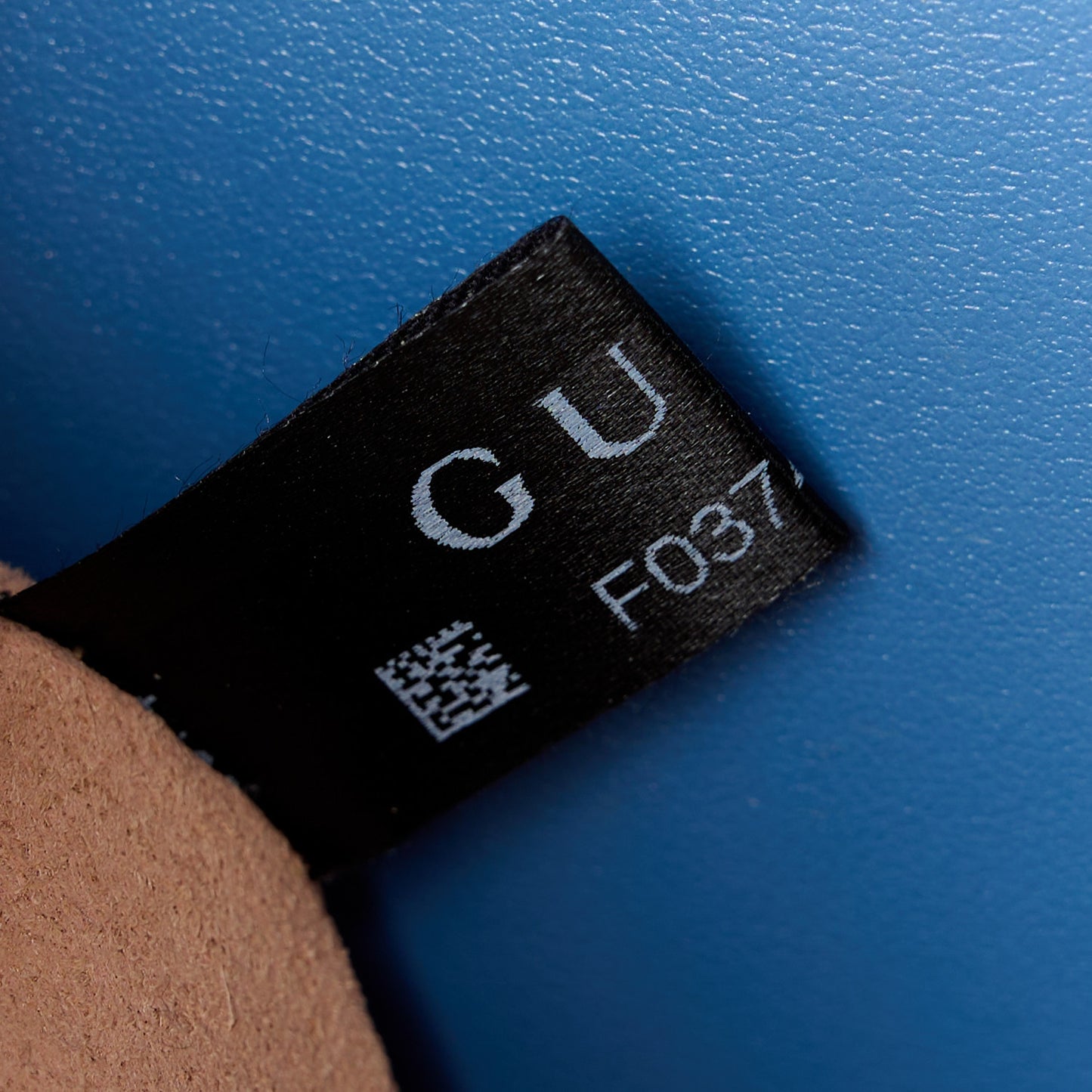 Calfskin Matelasse Aria Small GG Marmont Chain Shoulder Bag Clear Blue