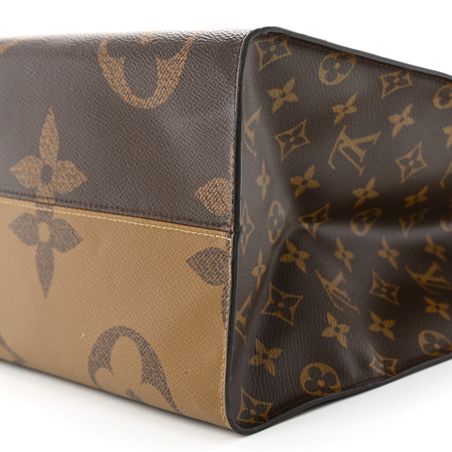 LOUIS VUITTON Reverse Monogram Giant Onthego GM