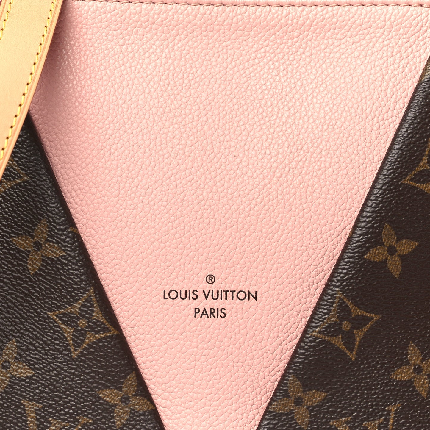 Monogram V Tote BB Rose Poudre
