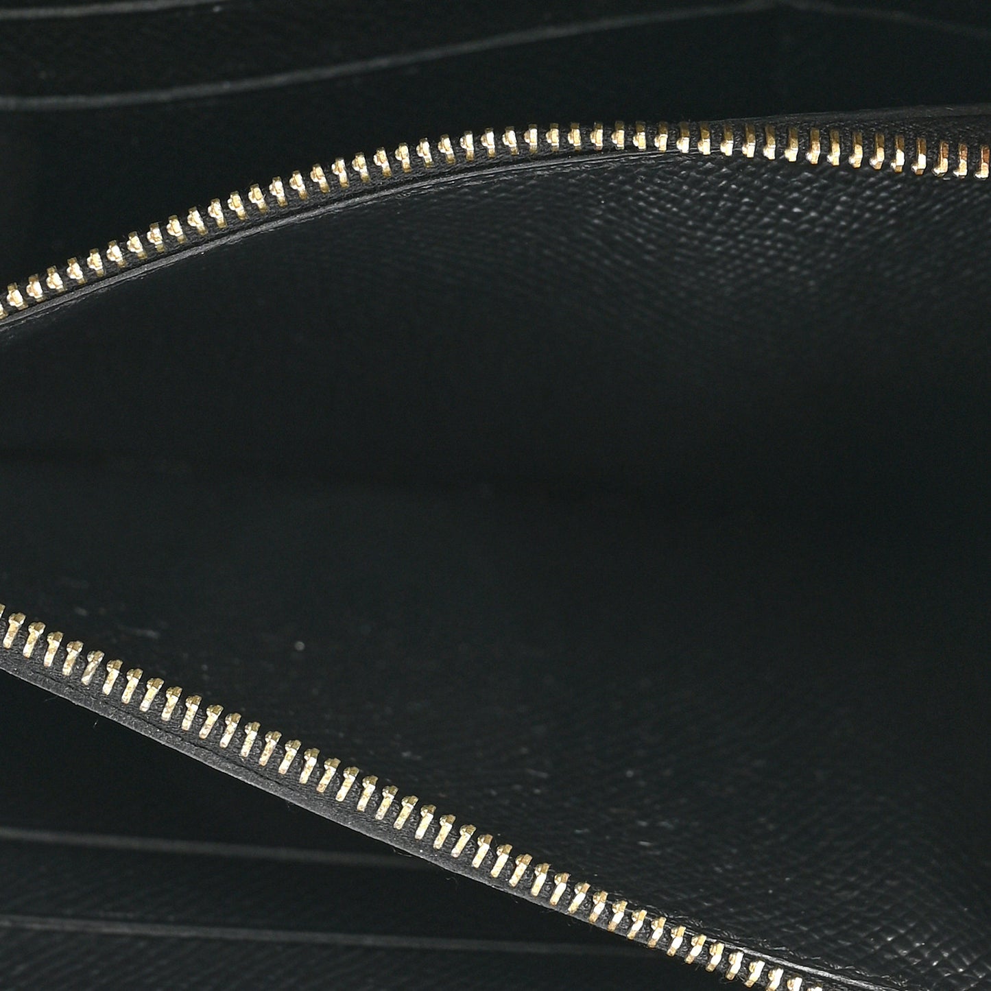 Epsom Kelly Longue Wallet Black