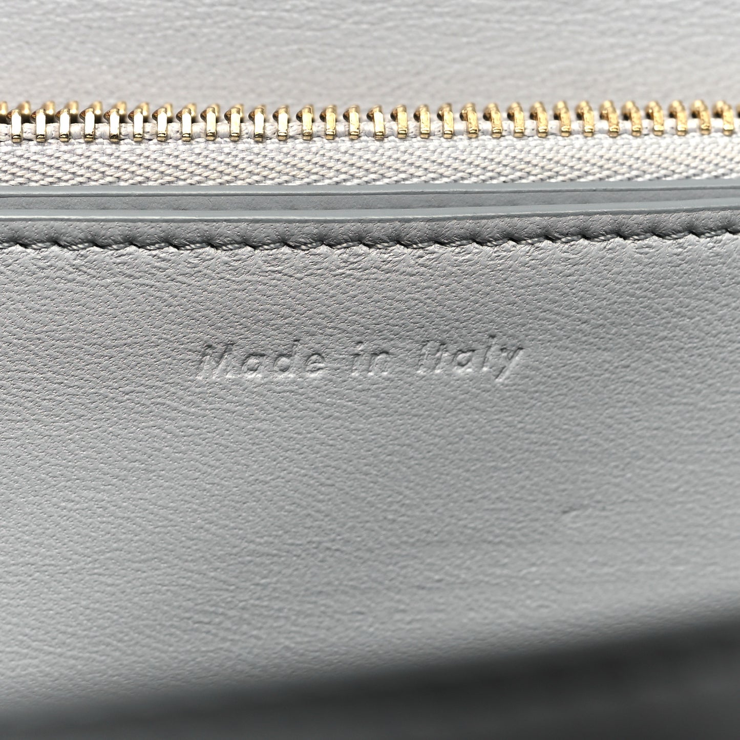Box Calfskin Medium Classic Box Flap Bag Cloud