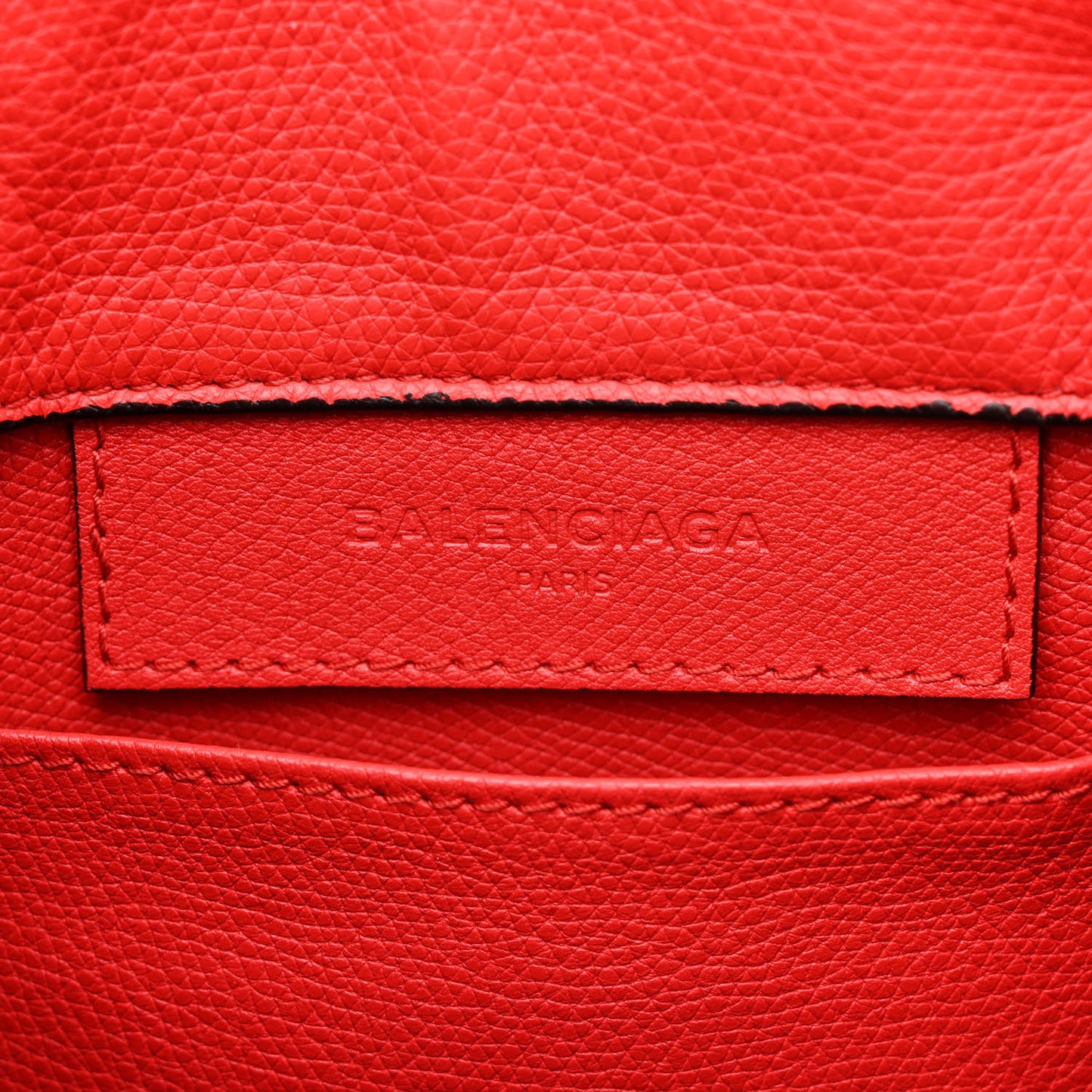 Grained Calfskin Plate Hardware Papier A6 Zip Around Tote Rouge Houx