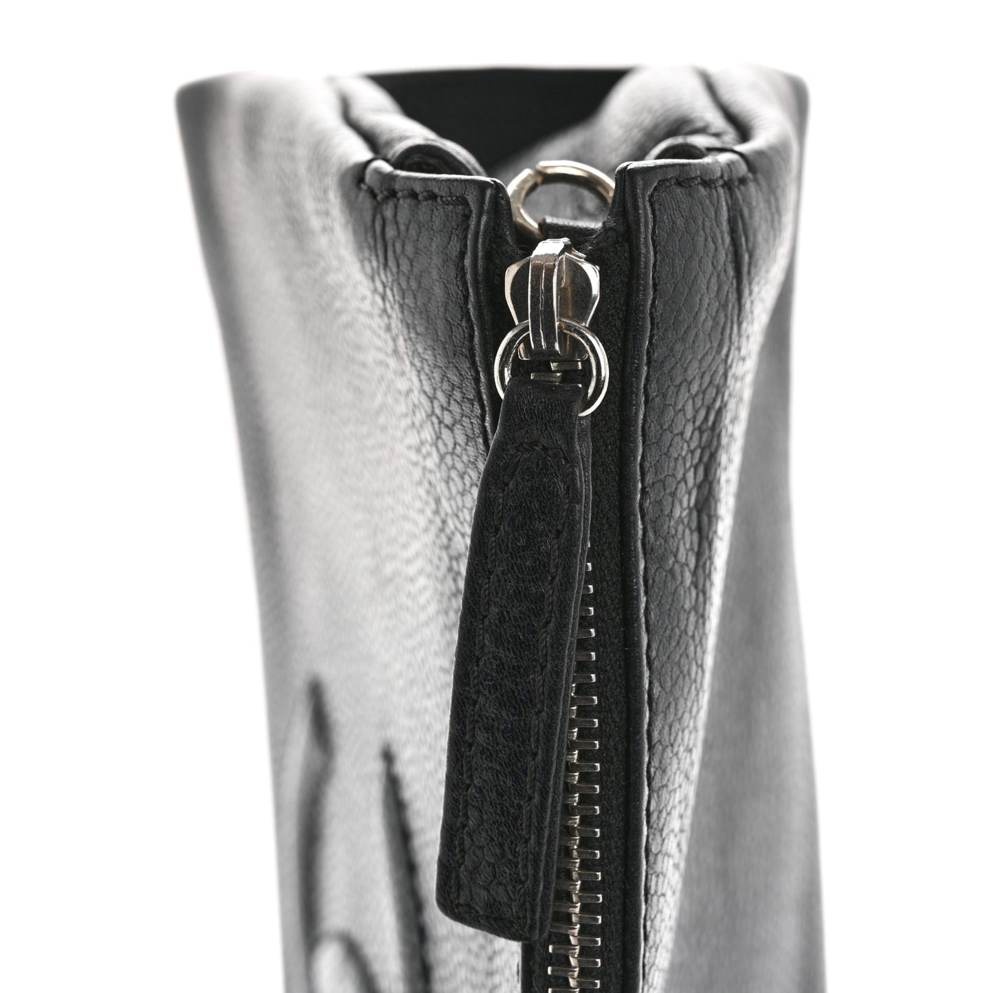 Caviar Ultimate Soft Pochette Black