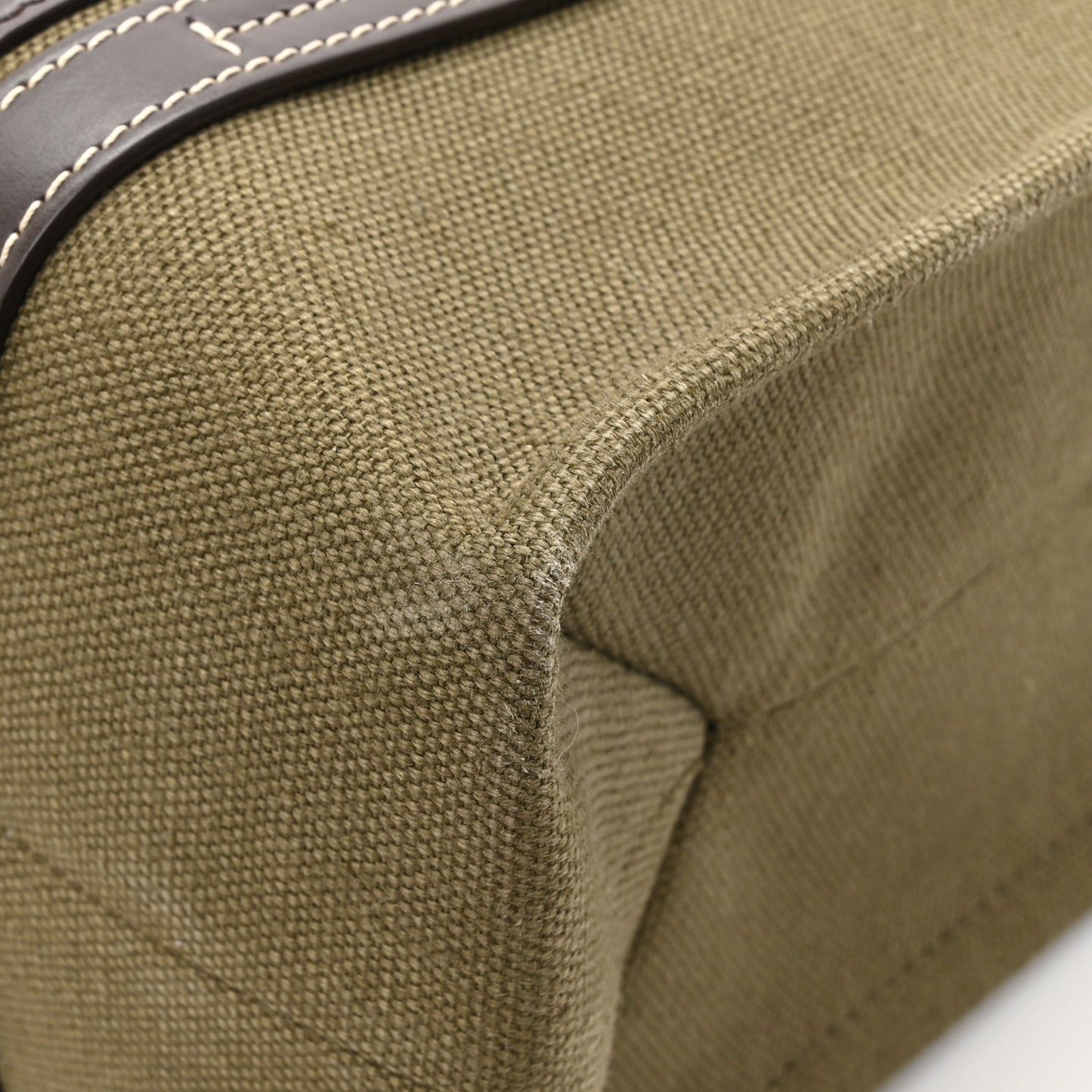 Linen Calfskin Medium Woody Tote Warm Green