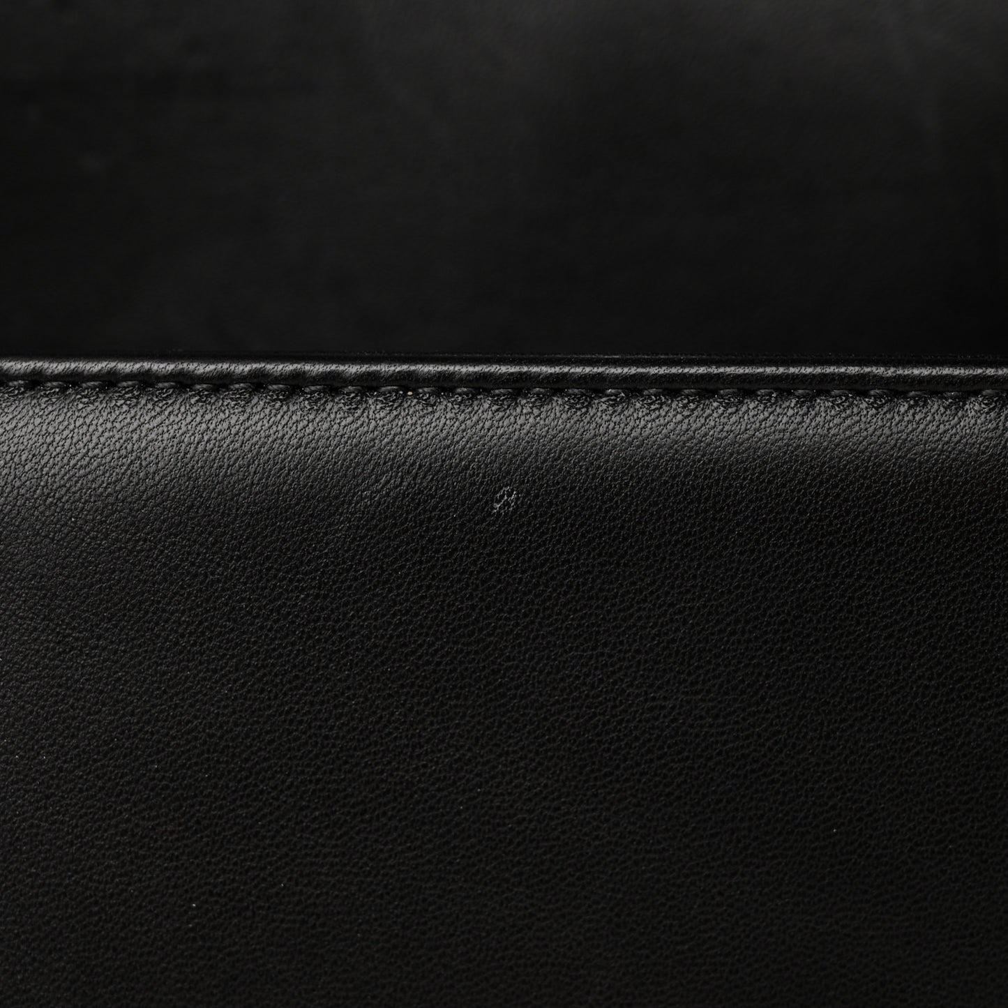 Lambskin Quilted Medium Boy Flap Black