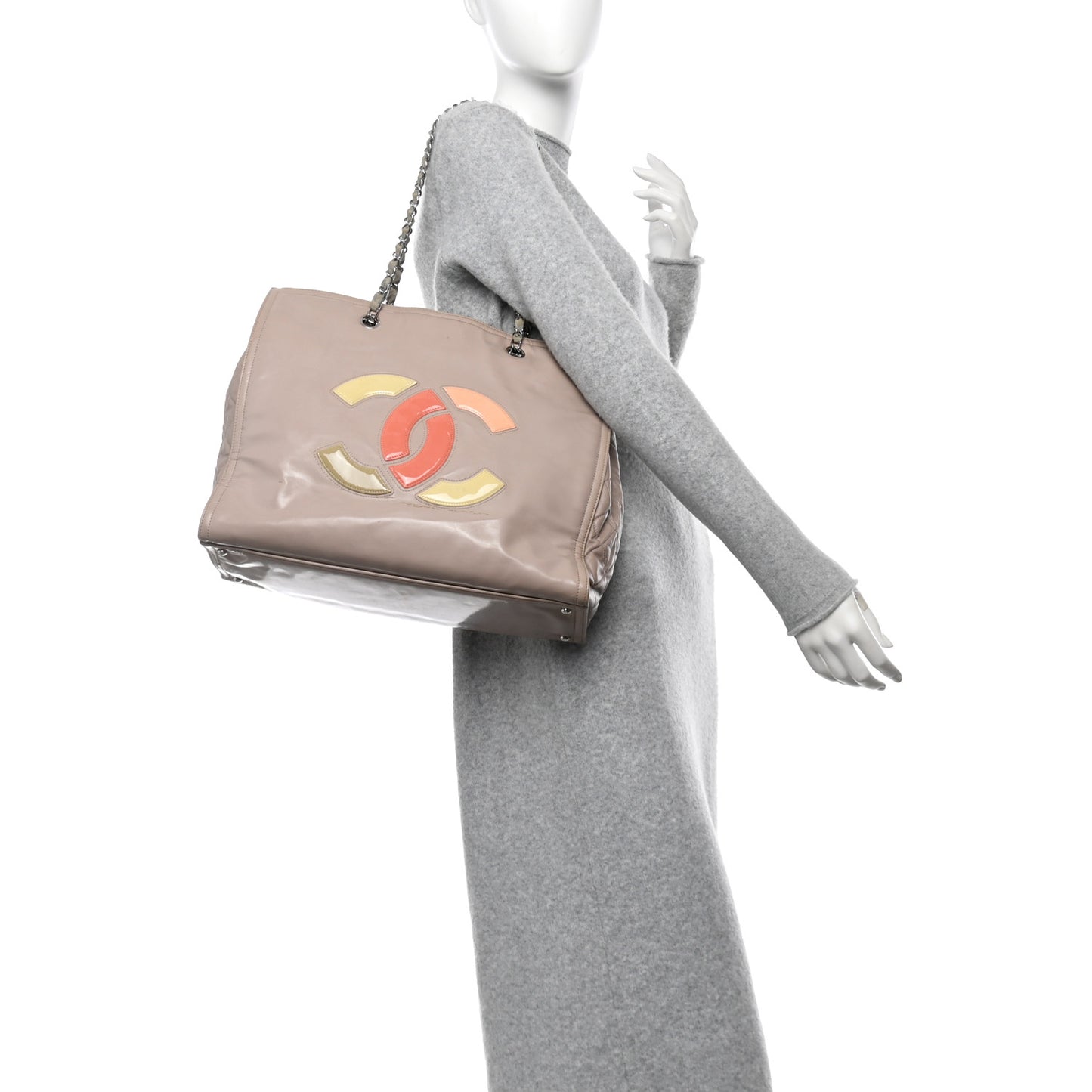 Vinyl Large Lipstick Tote Dark Beige