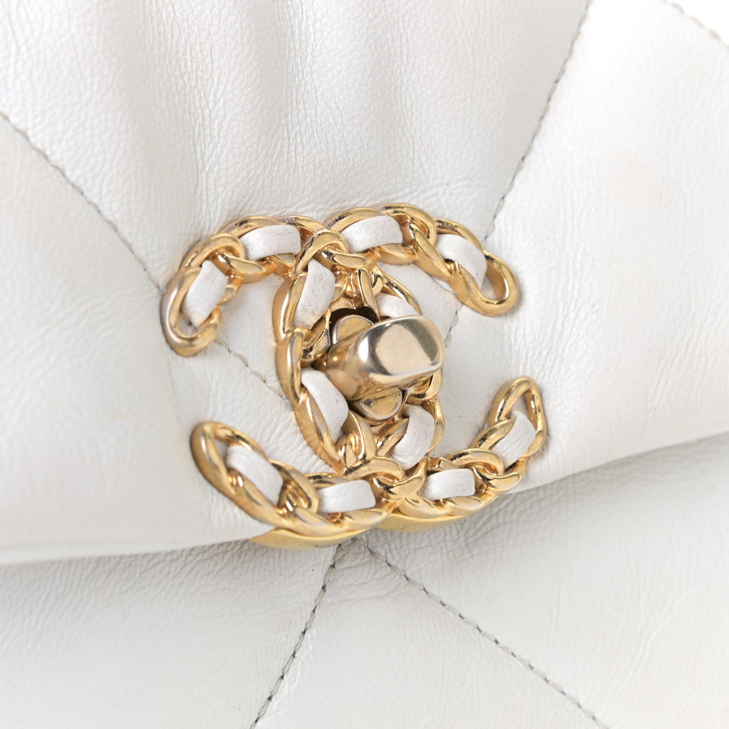 Goatskin Quilted Medium Chanel 19 Flap White