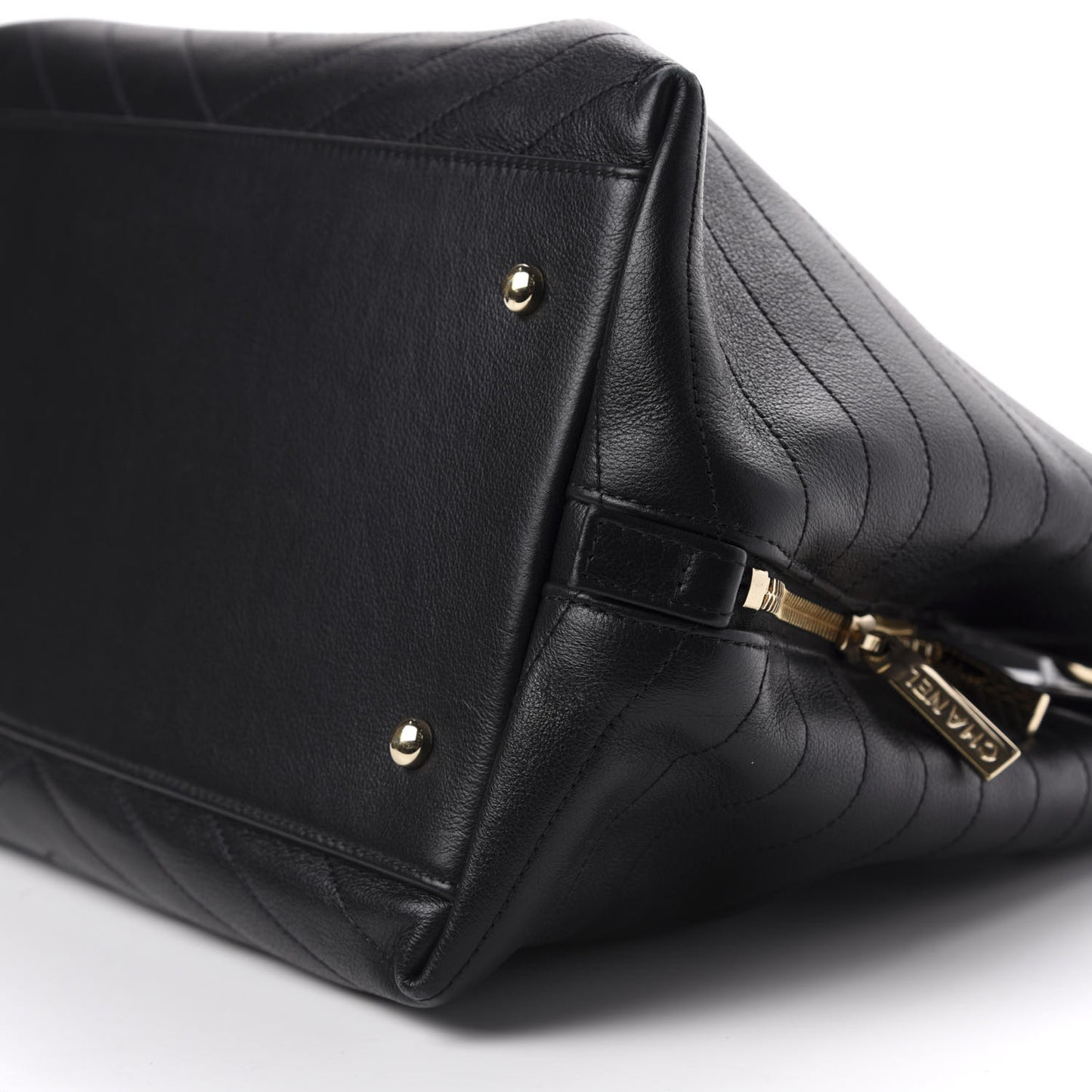 Calfskin Stitched Large Chevron Chic Shopping Bag Black