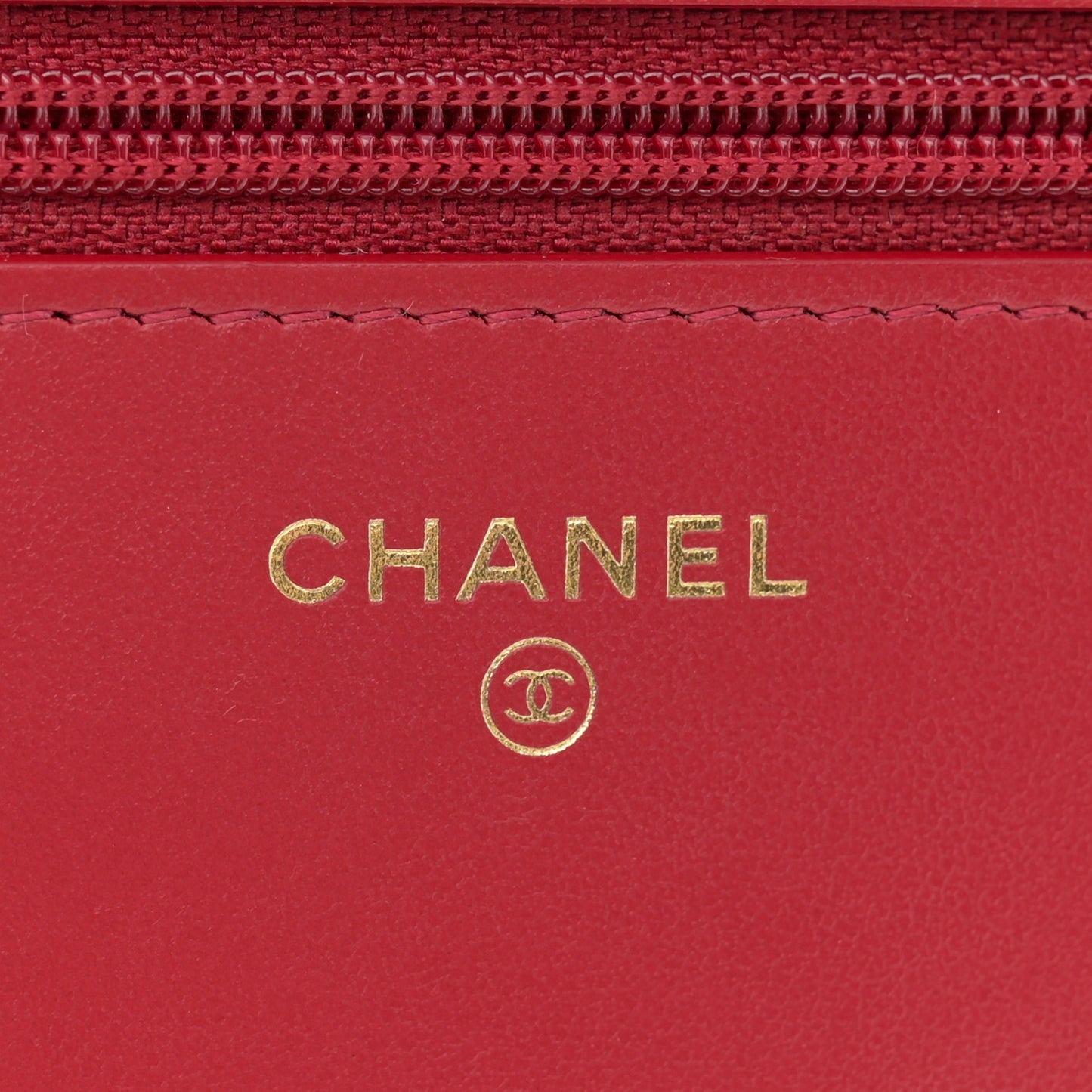 Caviar Quilted Pocket Clutch With Chain WOC Red