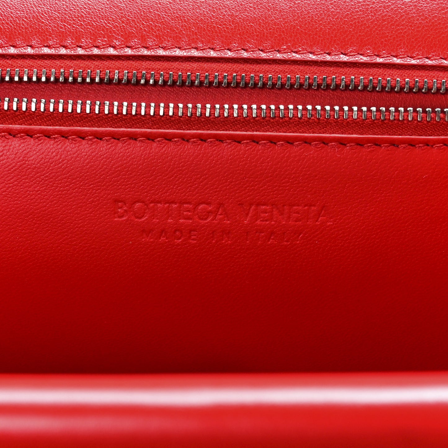 Box Calfskin Nappa Clip Bag Red
