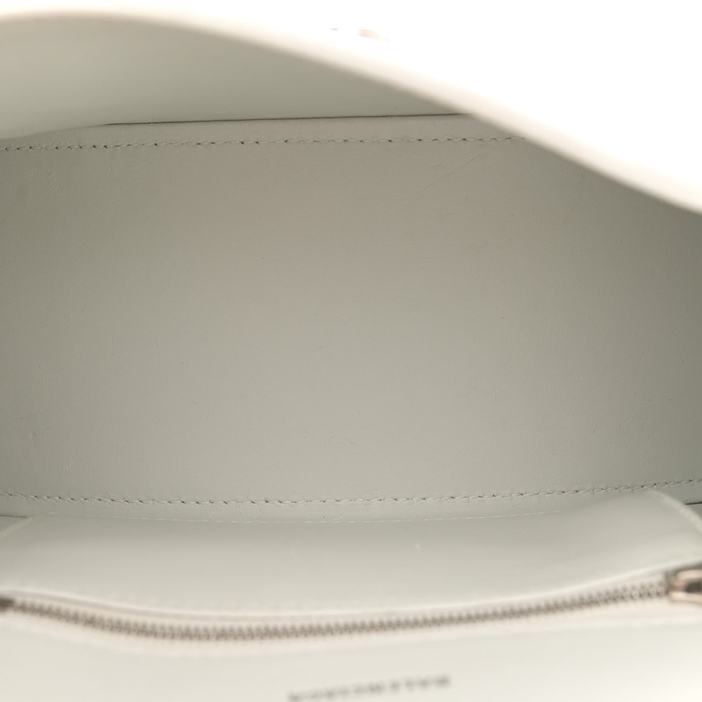Shiny Box Calfskin Tonal B Small Hourglass Top Handle Bag White