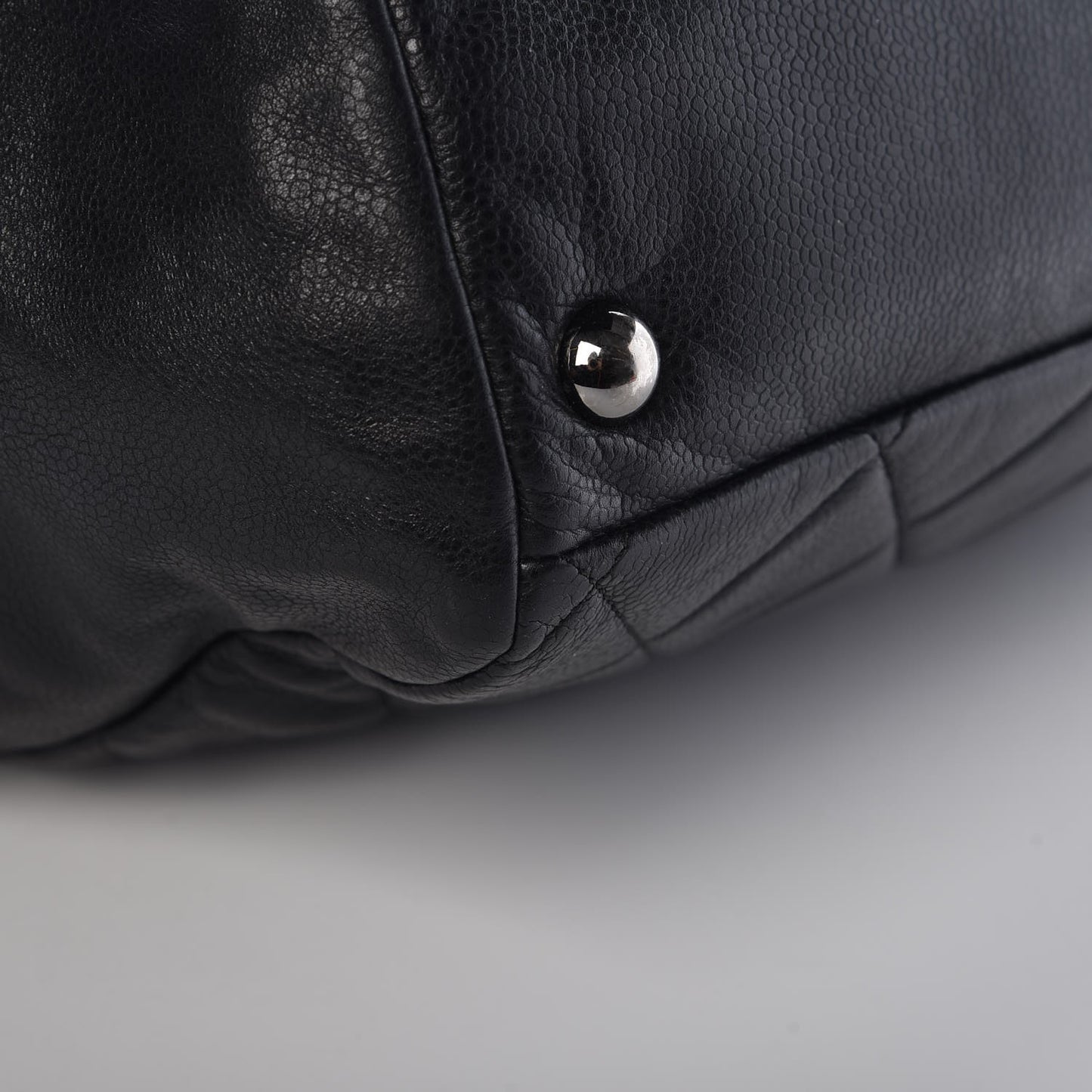 Soft Caviar Quilted Large Cells Tote Black