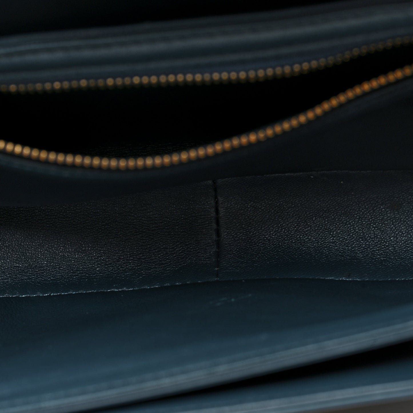 Shiny Calfskin Teen Triomphe Petrol