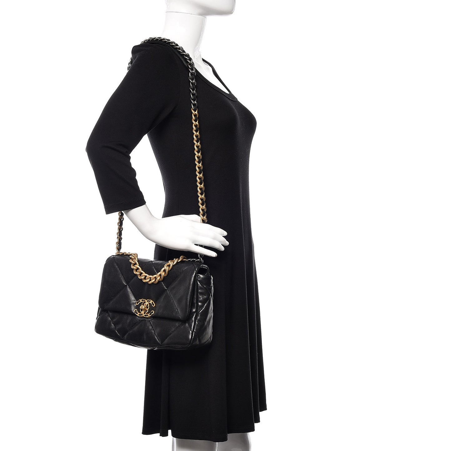 Lambskin Quilted Medium 19 Flap Black