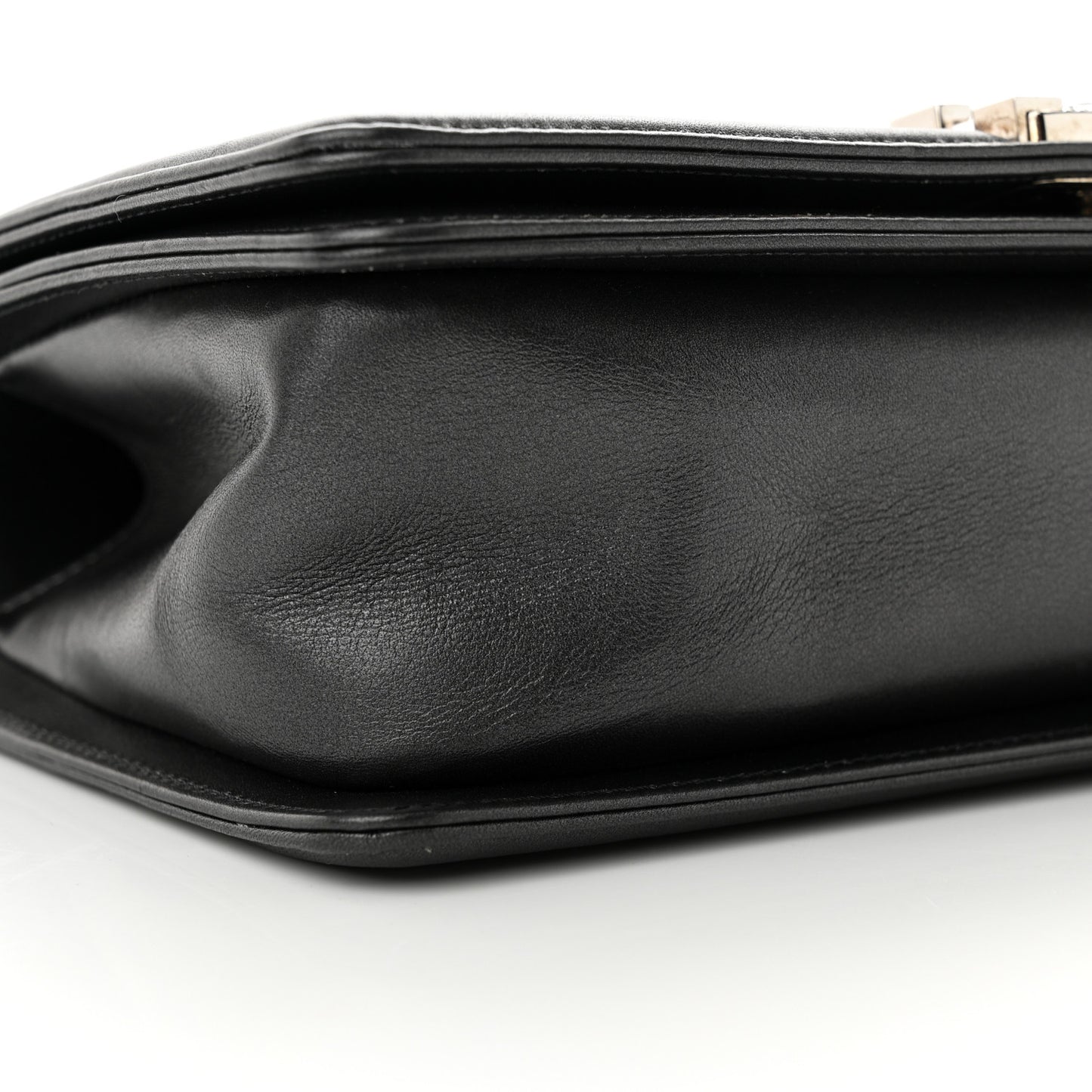 Lambskin Quilted Gradient Crystal Medium Boy Flap Black